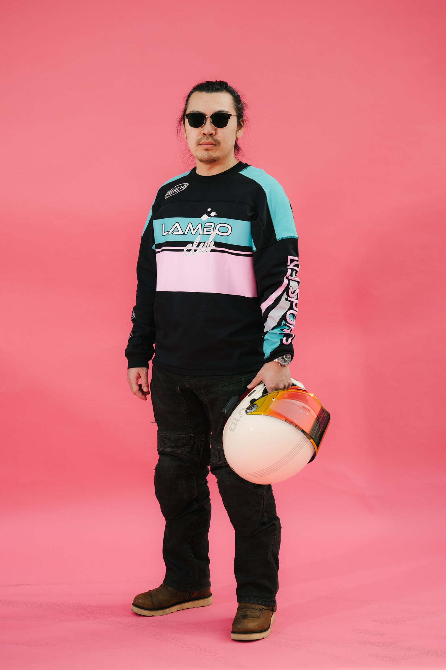 Model: Robert L, Size: Medium, Height: 5’7”/170cm