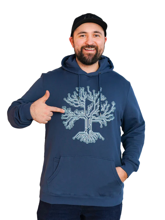Model: Plouffe, Size: Large, Height: 5’7”/170cm