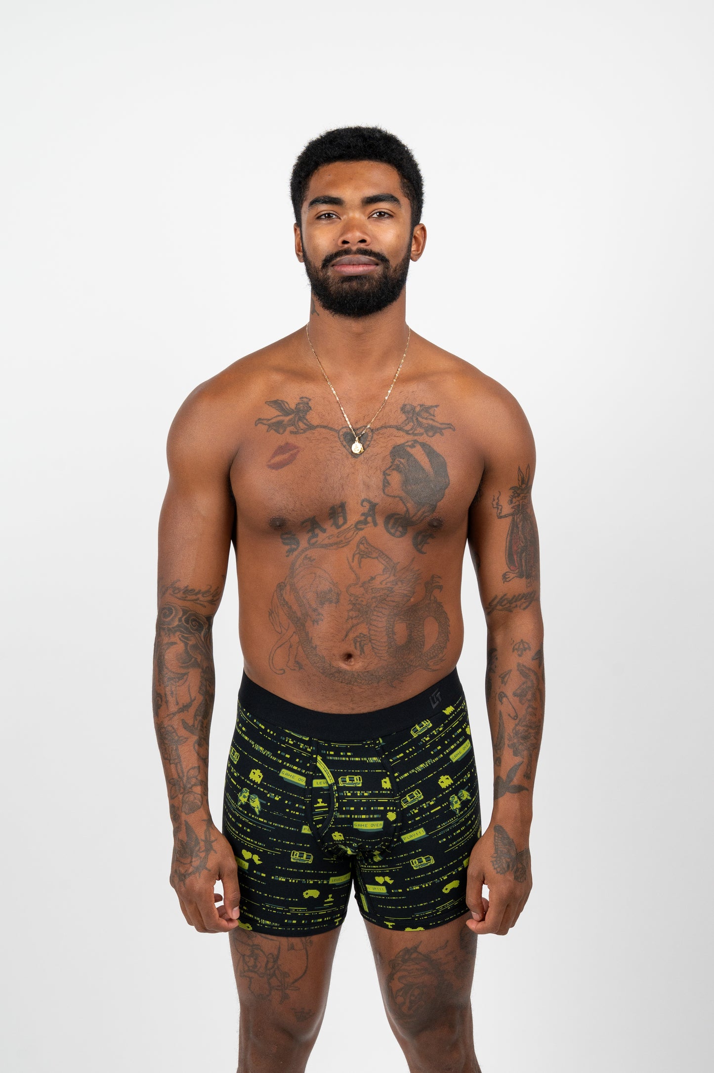 Model: Will, Size: Medium, Height: 5’10”/179cm