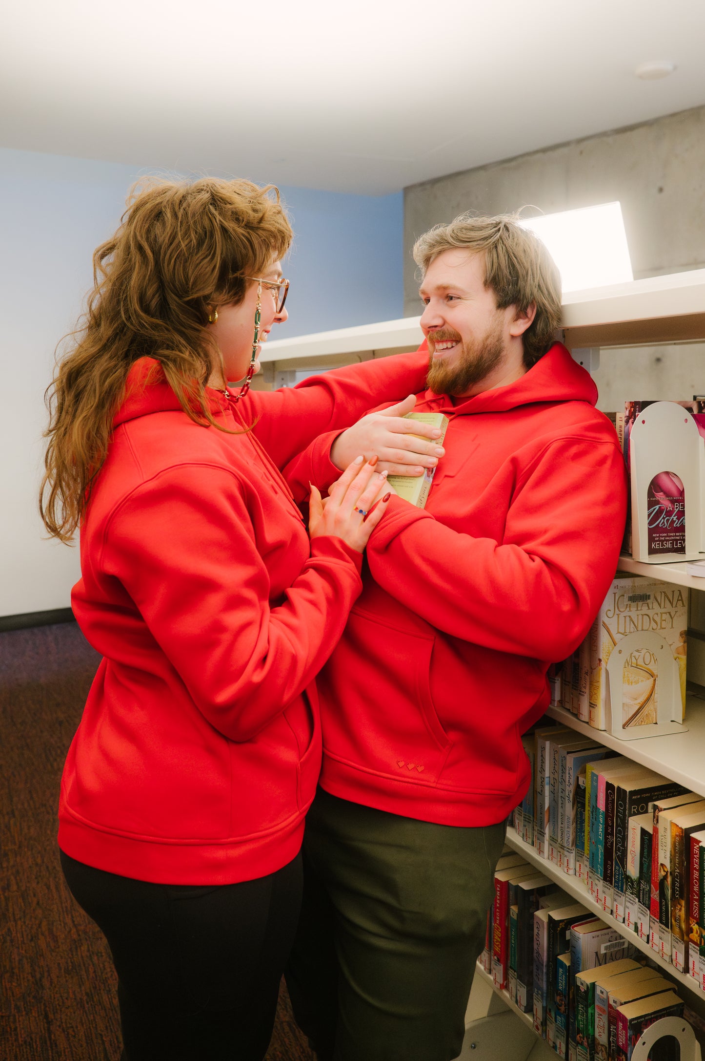 Model: Shae, Size: Large, Height: 6'1"/ 185cm, Model: Adam S, Size: X-Large, Height: 6’/183cm