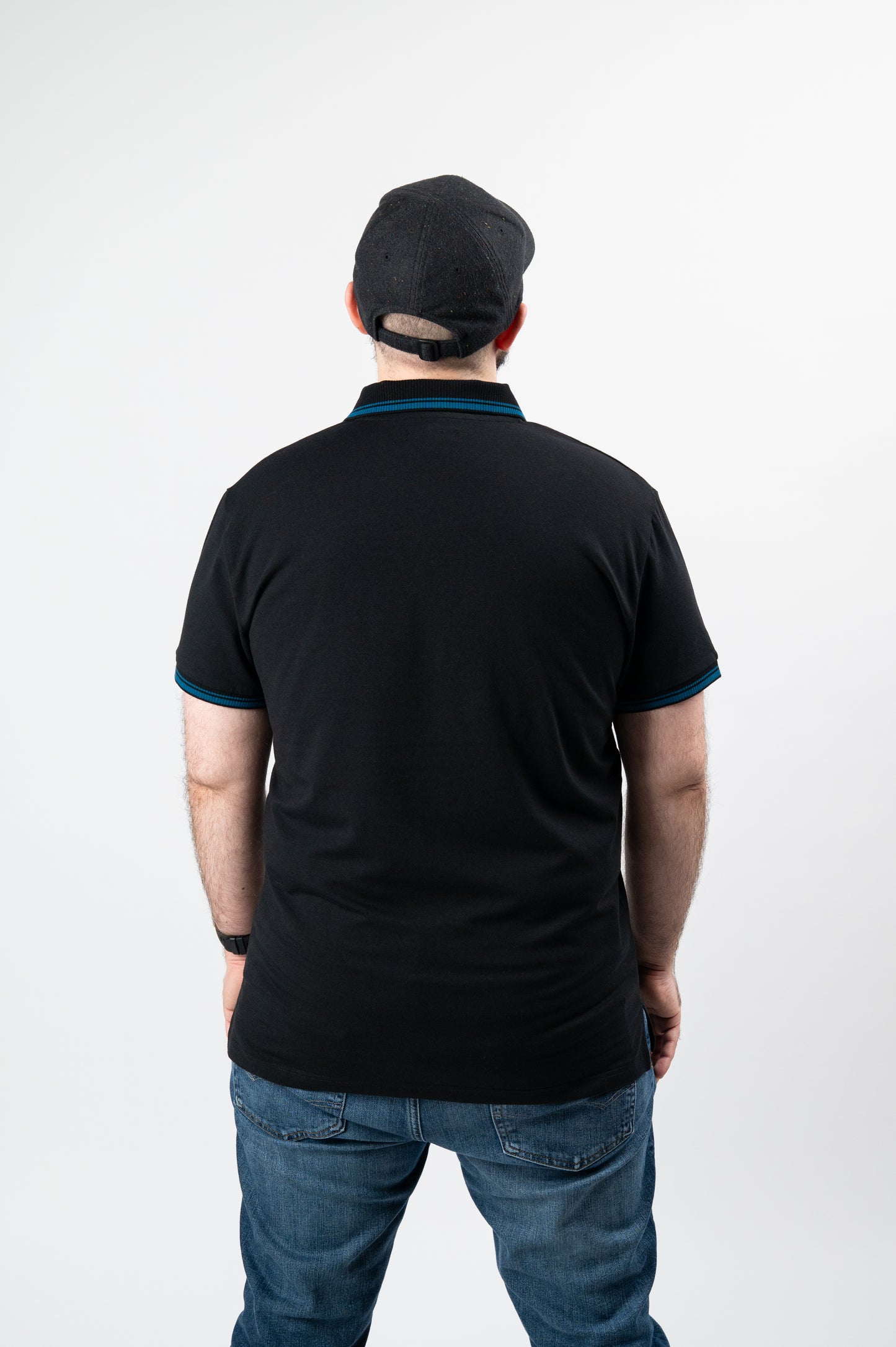 Model: Plouffe, Size: Large, Height: 5’7”/170cm