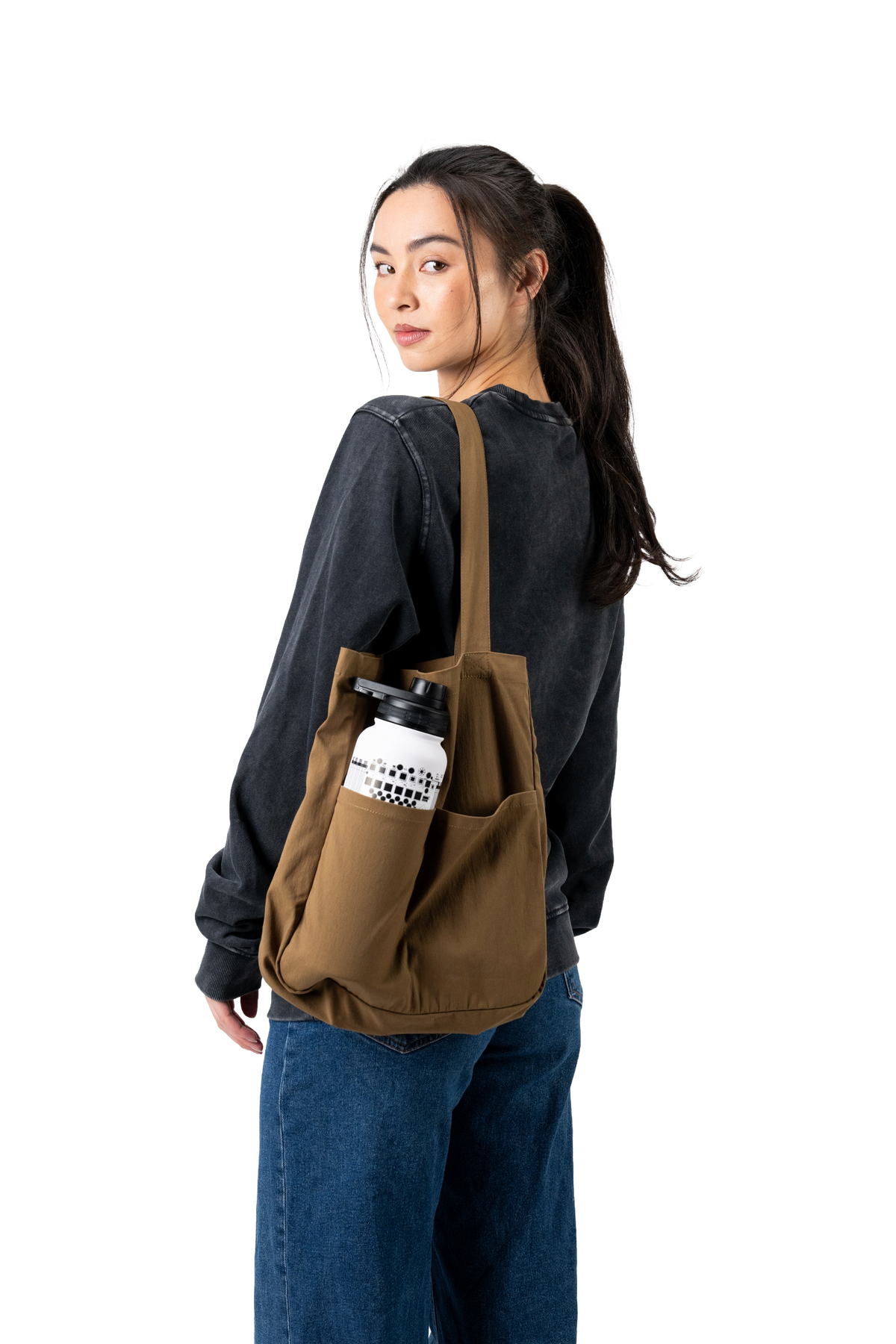 Model: Kayla Kong, Height: 5’9” #color_kangaroo