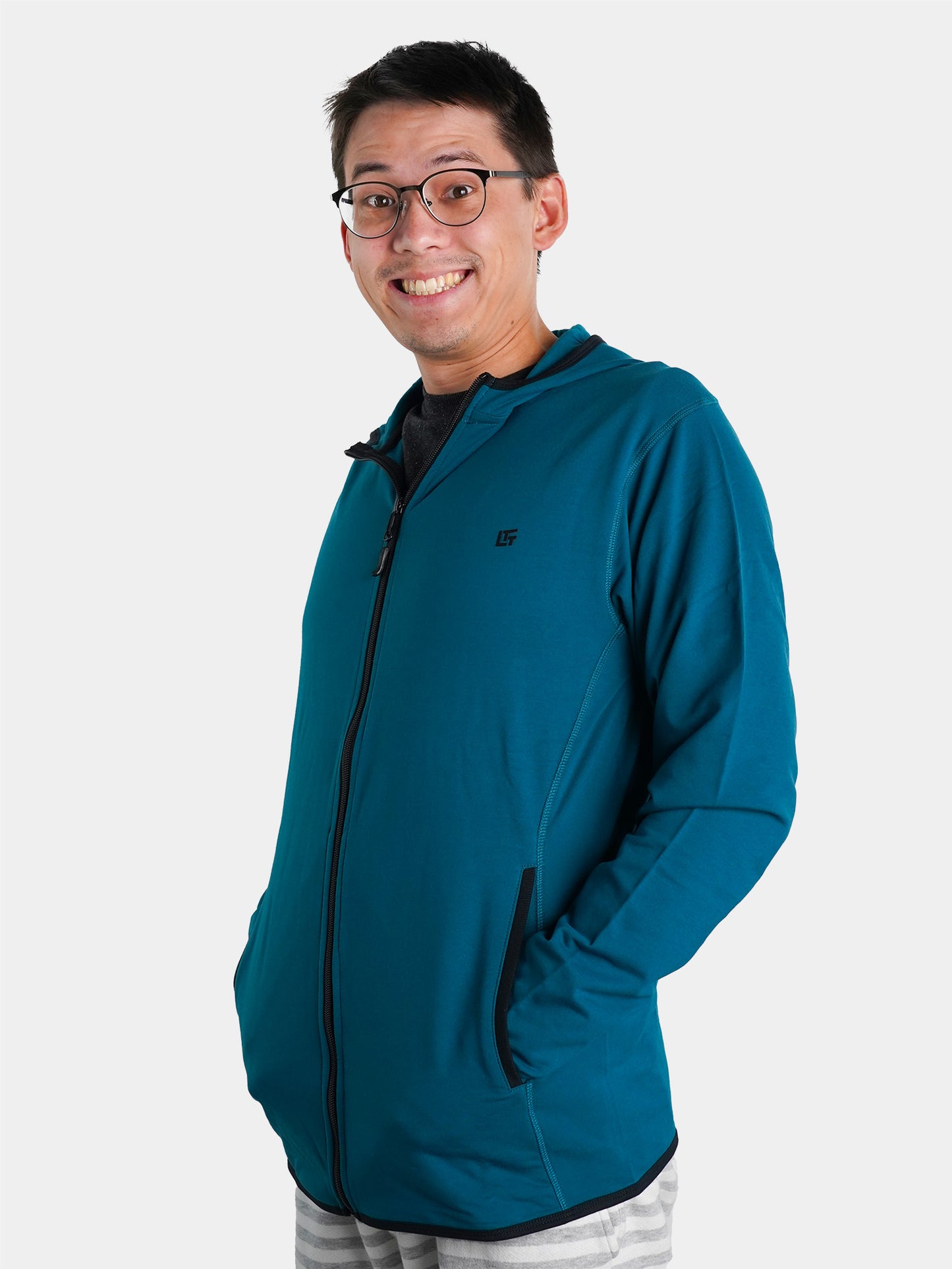 Model: Marcus, Size: Small, Height: 5’6”/168cm