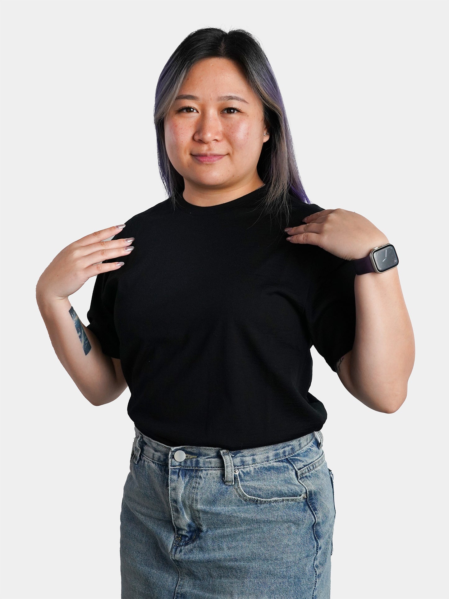 Model: Nicole, Size: Medium, Height: 5’1”/155cm