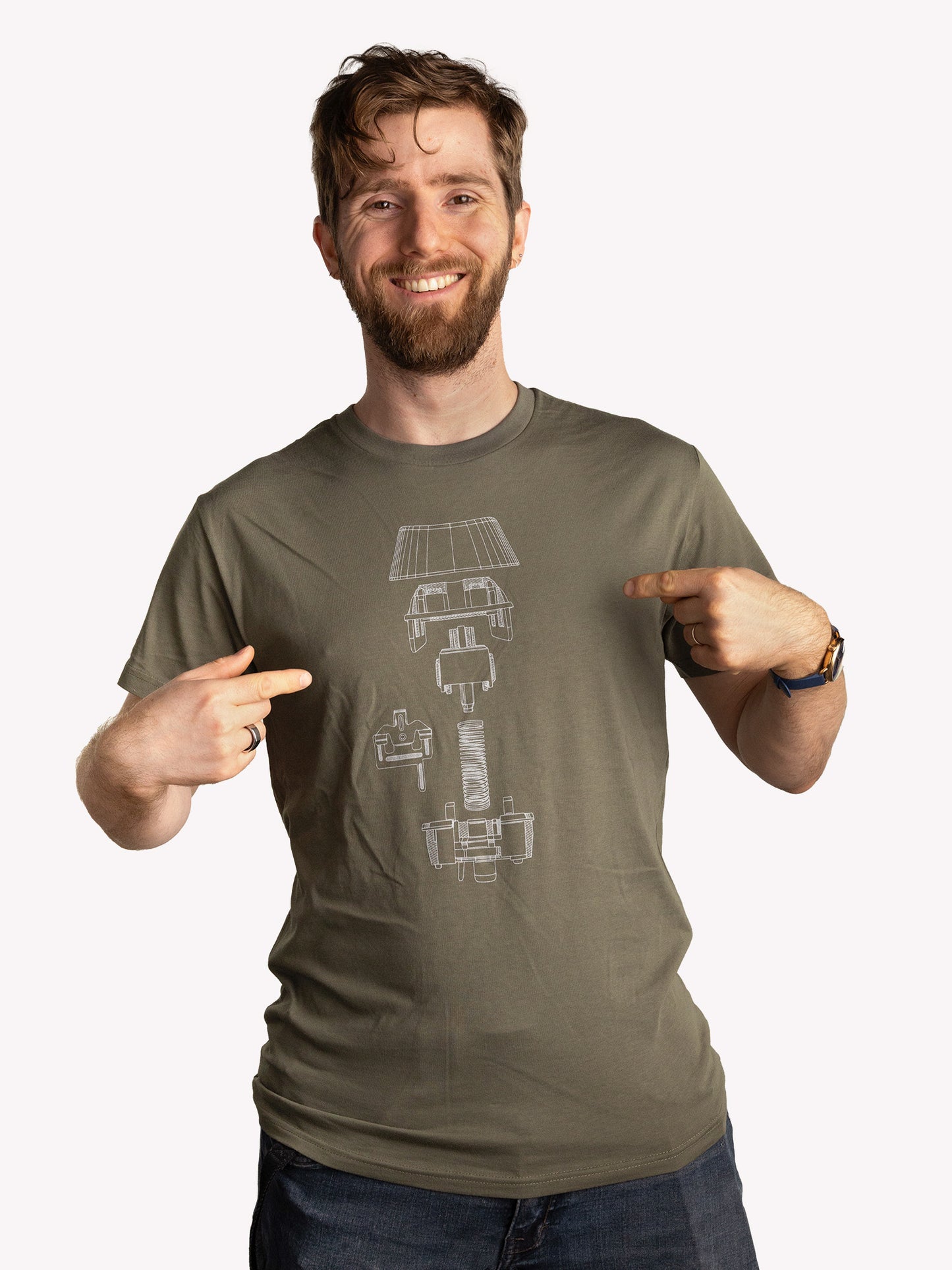 Model: Linus, Size: Medium, Height: 5’6”/168cm