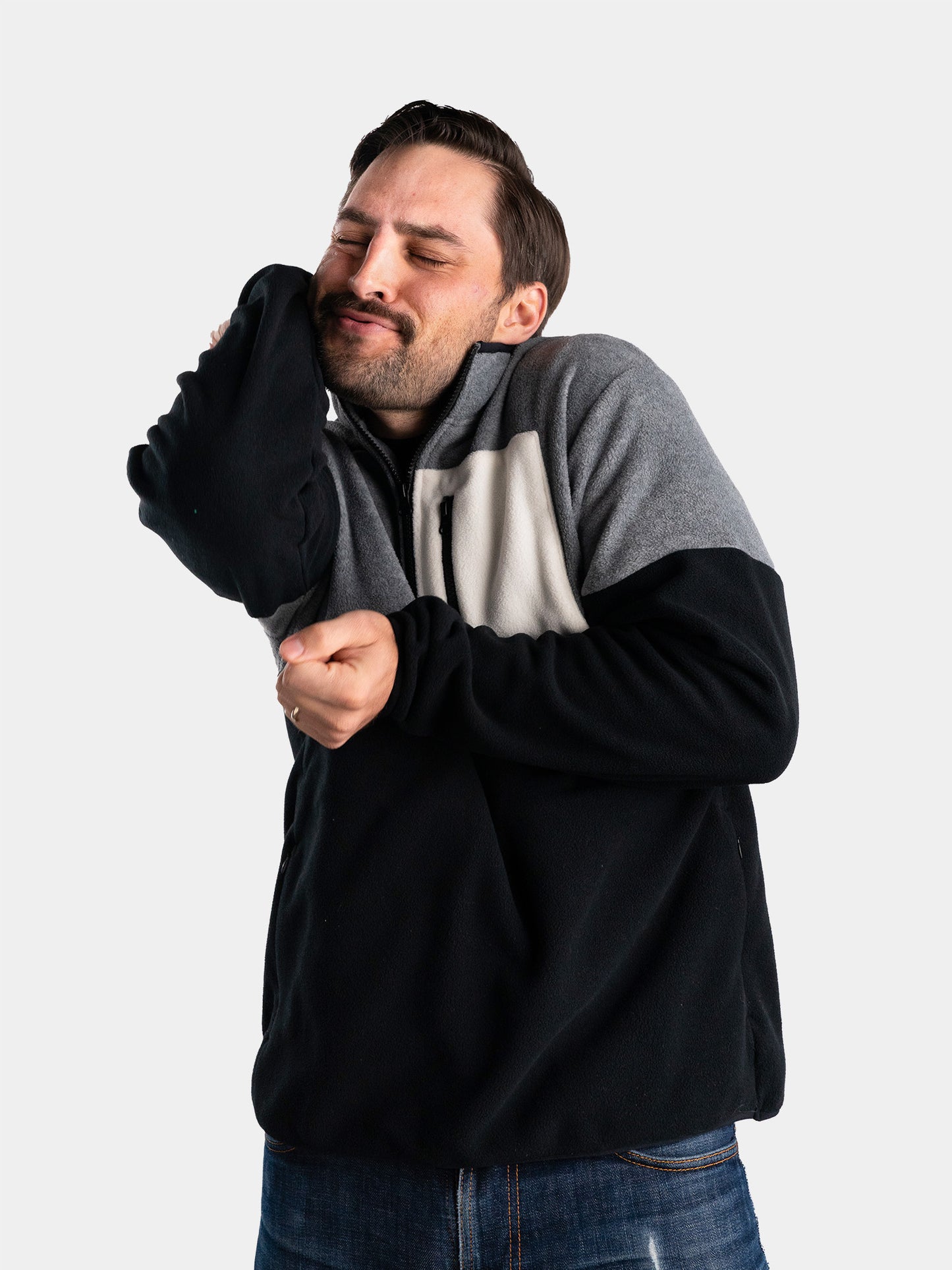 Model: James, Size: Medium, Height: 5’9”/175cm