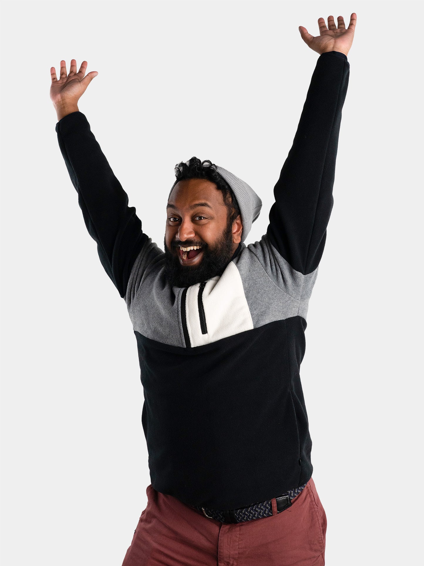 Model: Shawn, Size: Medium, Height: 5’6”/168cm