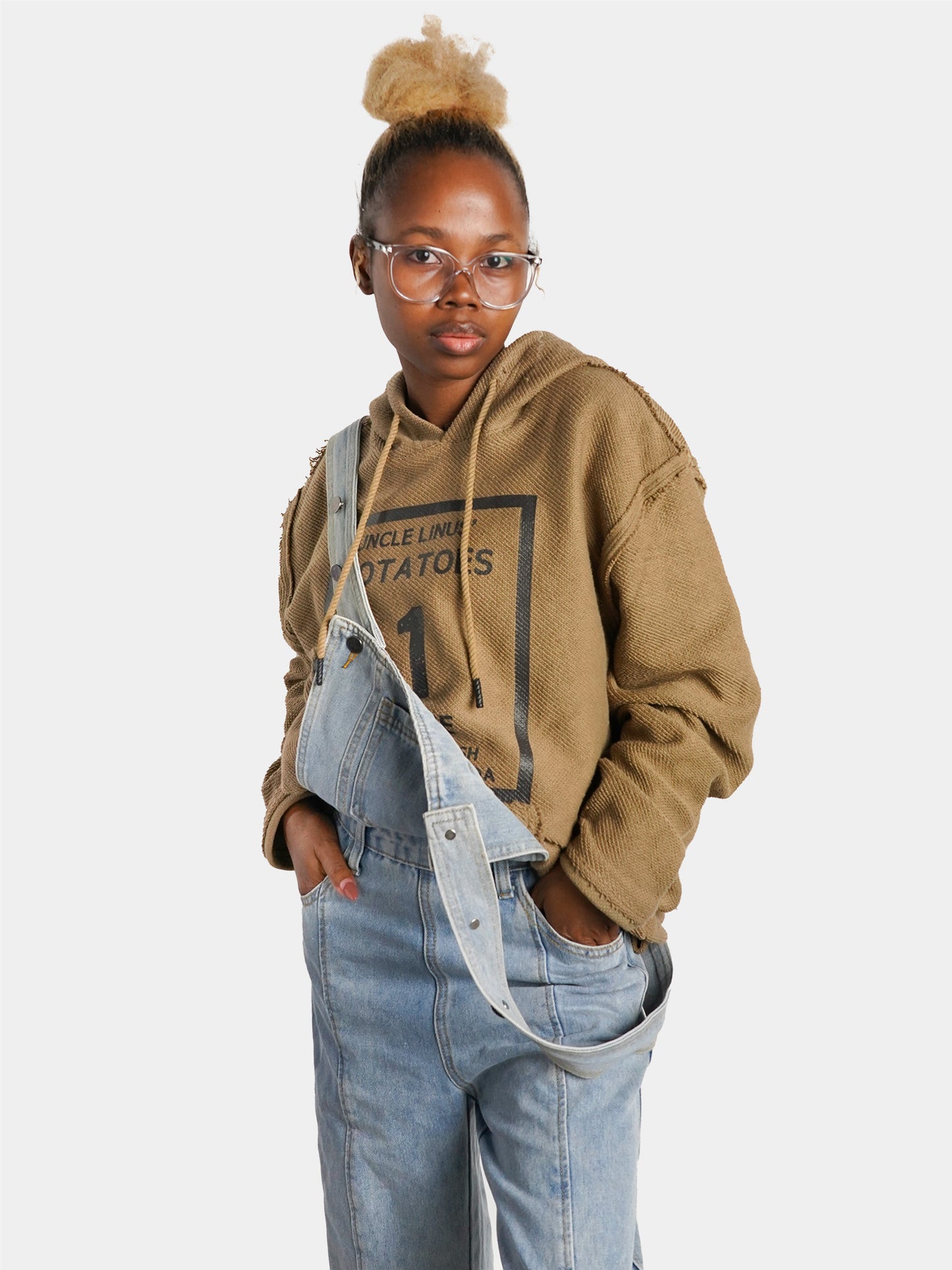 Model: Olamide, Size: Small, Height: 5’3”/160cm