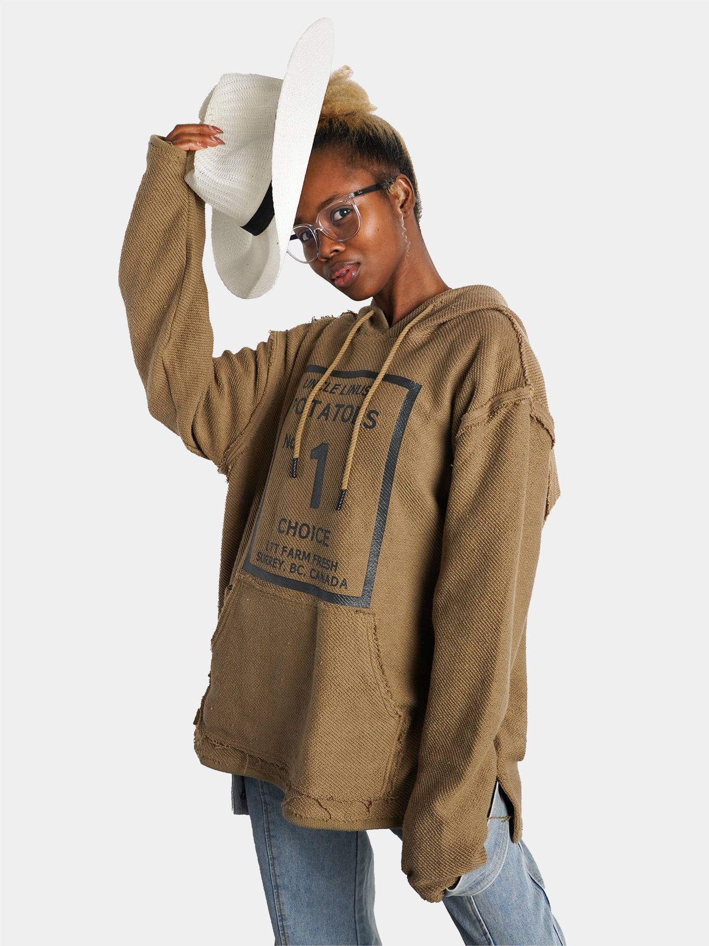 Model: Olamide, Size: Small, Height: 5’3”/160cm