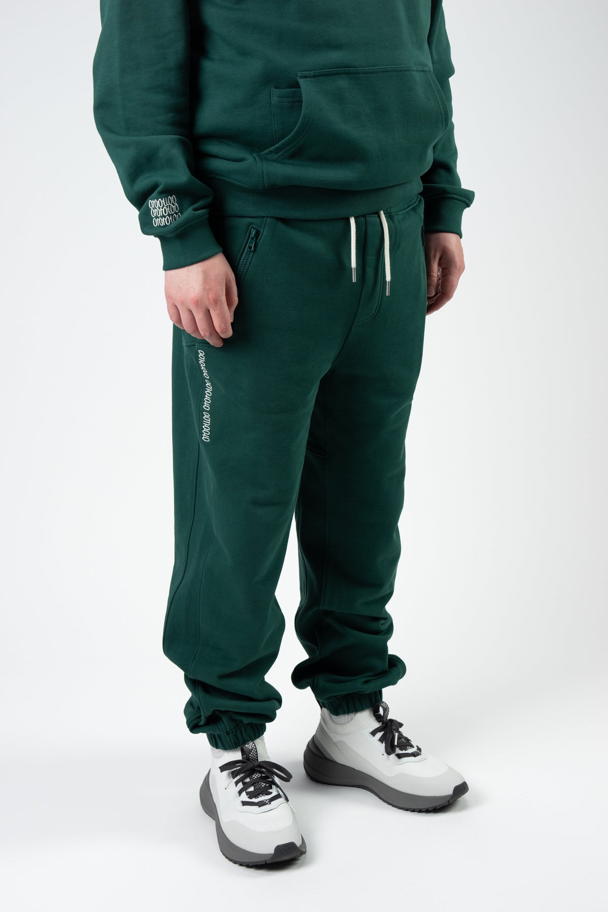 #color_dark green