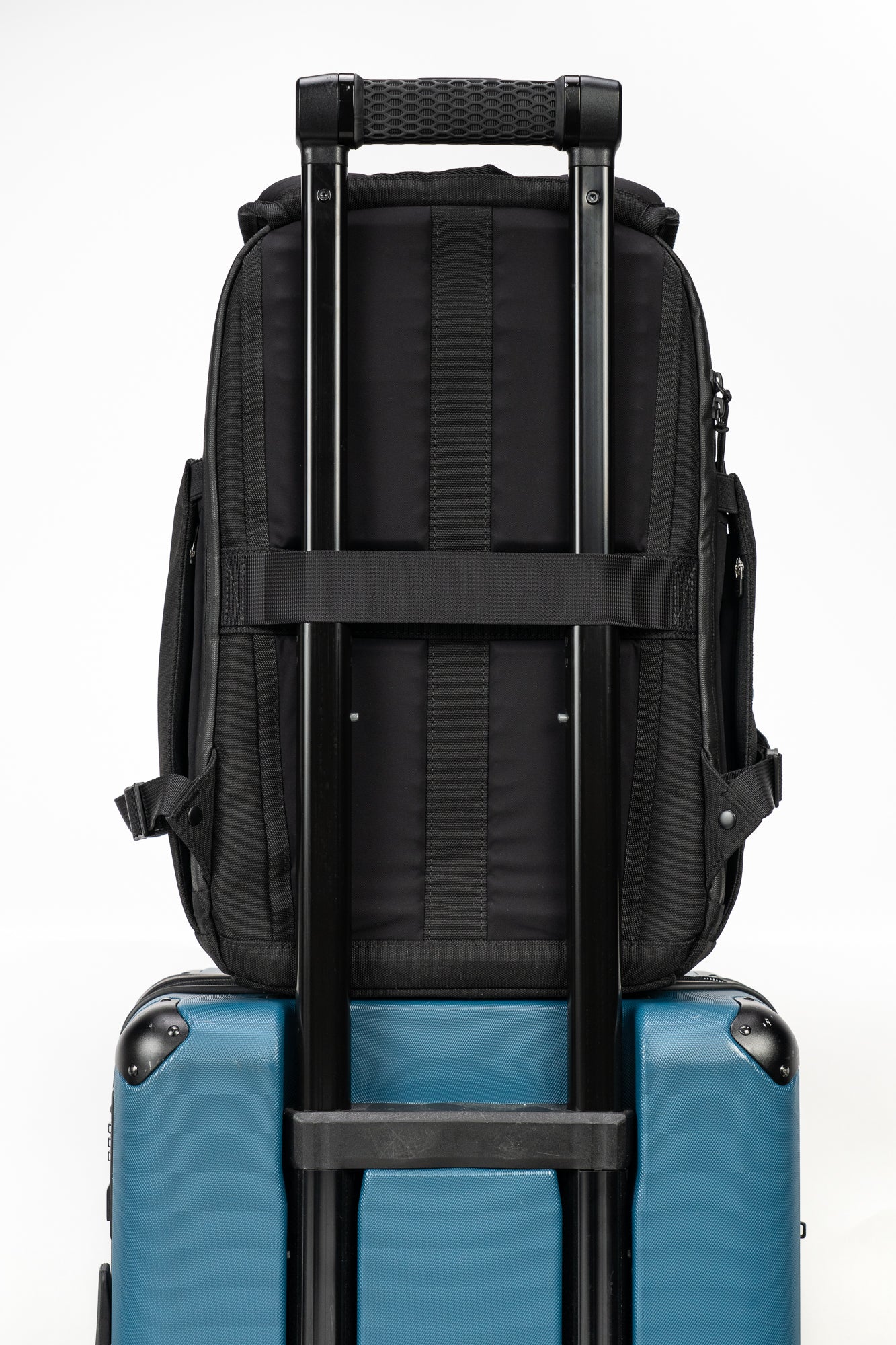 Commuter Backpack 20L with 19 Pockets Commuter Backpack 20L with 19 Pockets