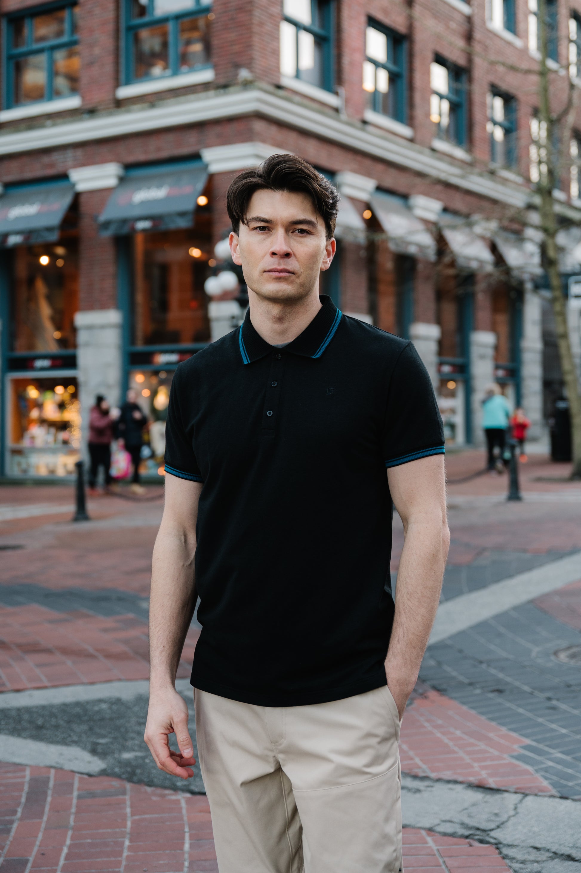 Model: Andy O, Size: Medium, Height 6’/183cm