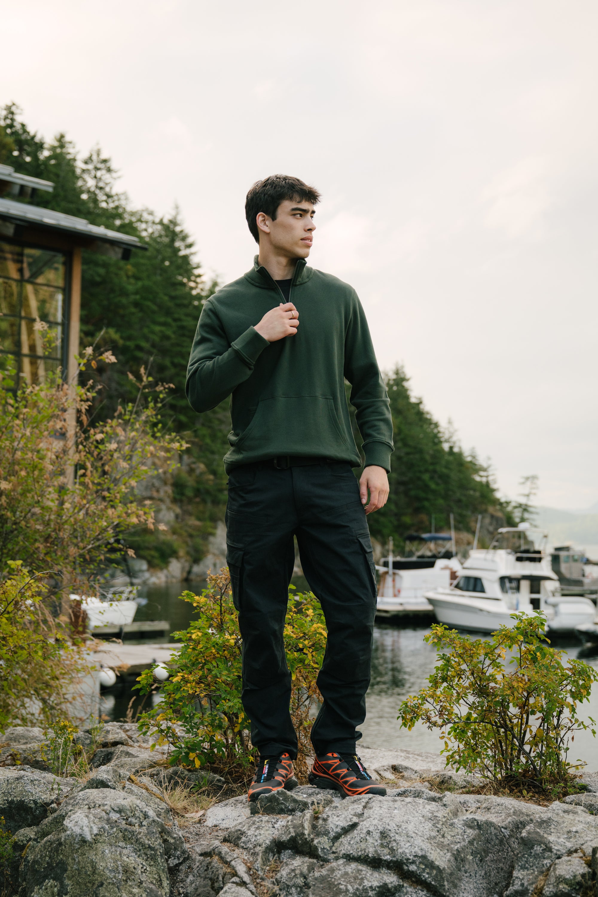 Model: Kai, Size: Medium, Height: 6’1”/185cm