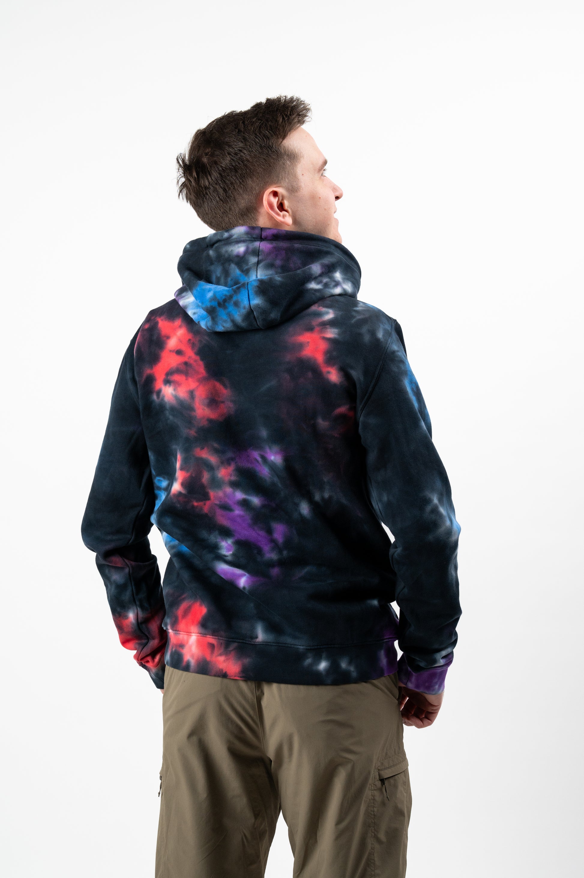 Model: Mitchell, Size: Medium, Height: 5’7”/170cm