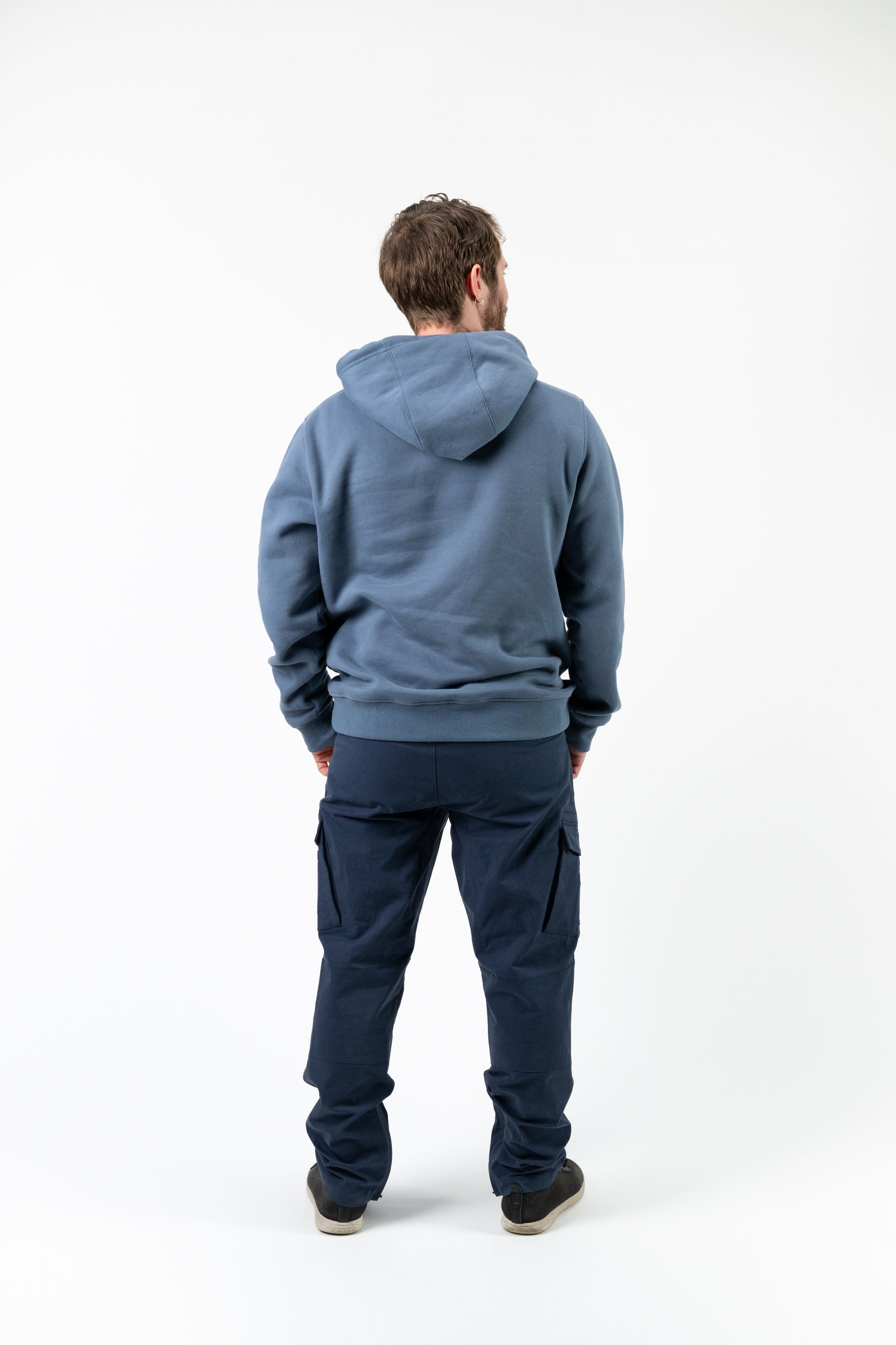 Model: Linus, Size: Regular 34", Height: 5'6"/168cm