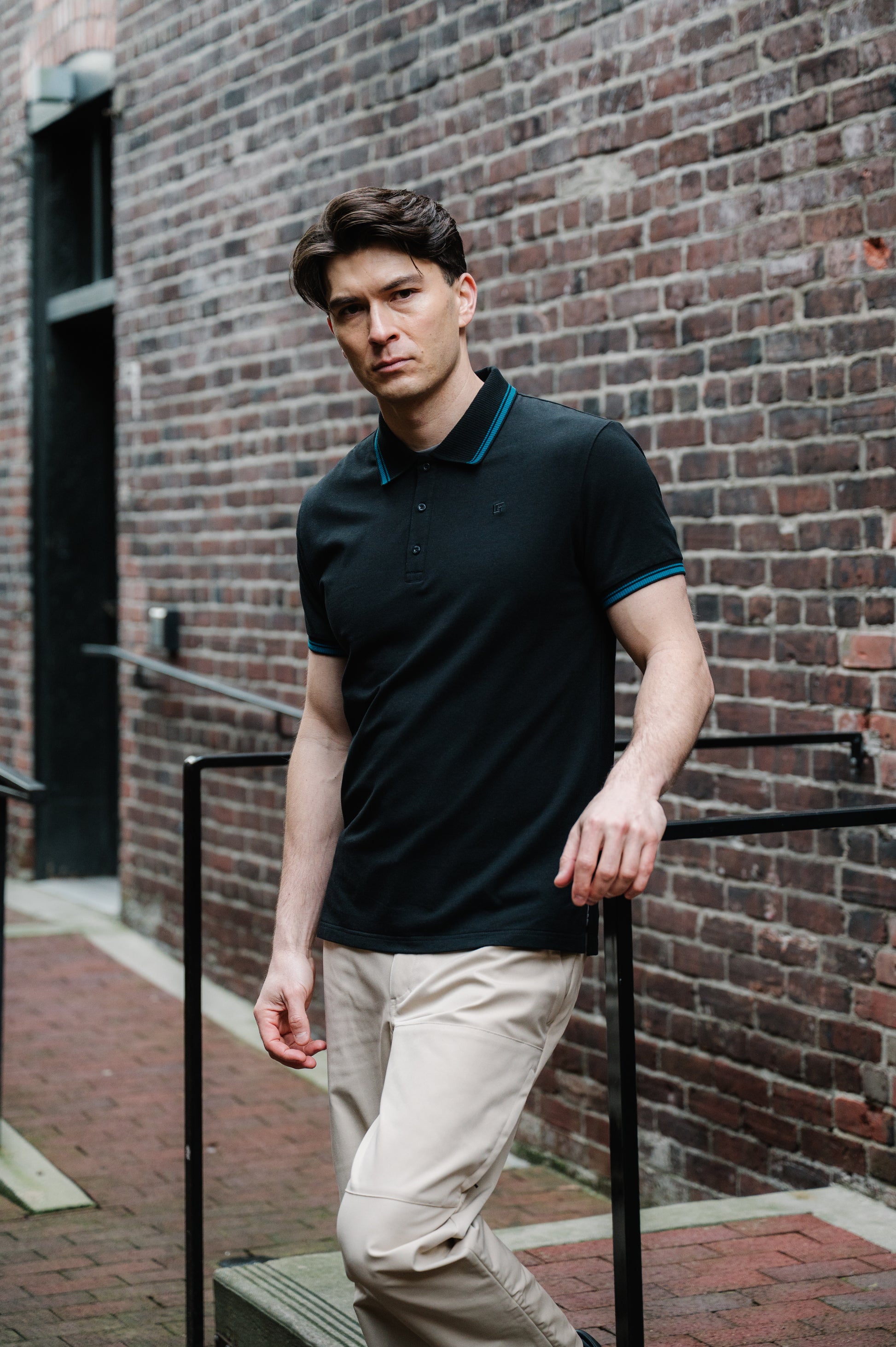 Model: Andy O, Size: Medium, Height 6’/183cm