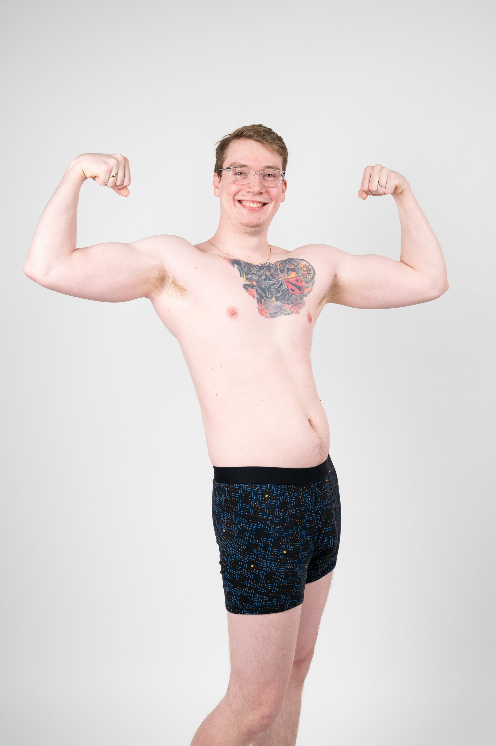 Model: Konrad, Size: X-Large, Height: 6’7”/200cm