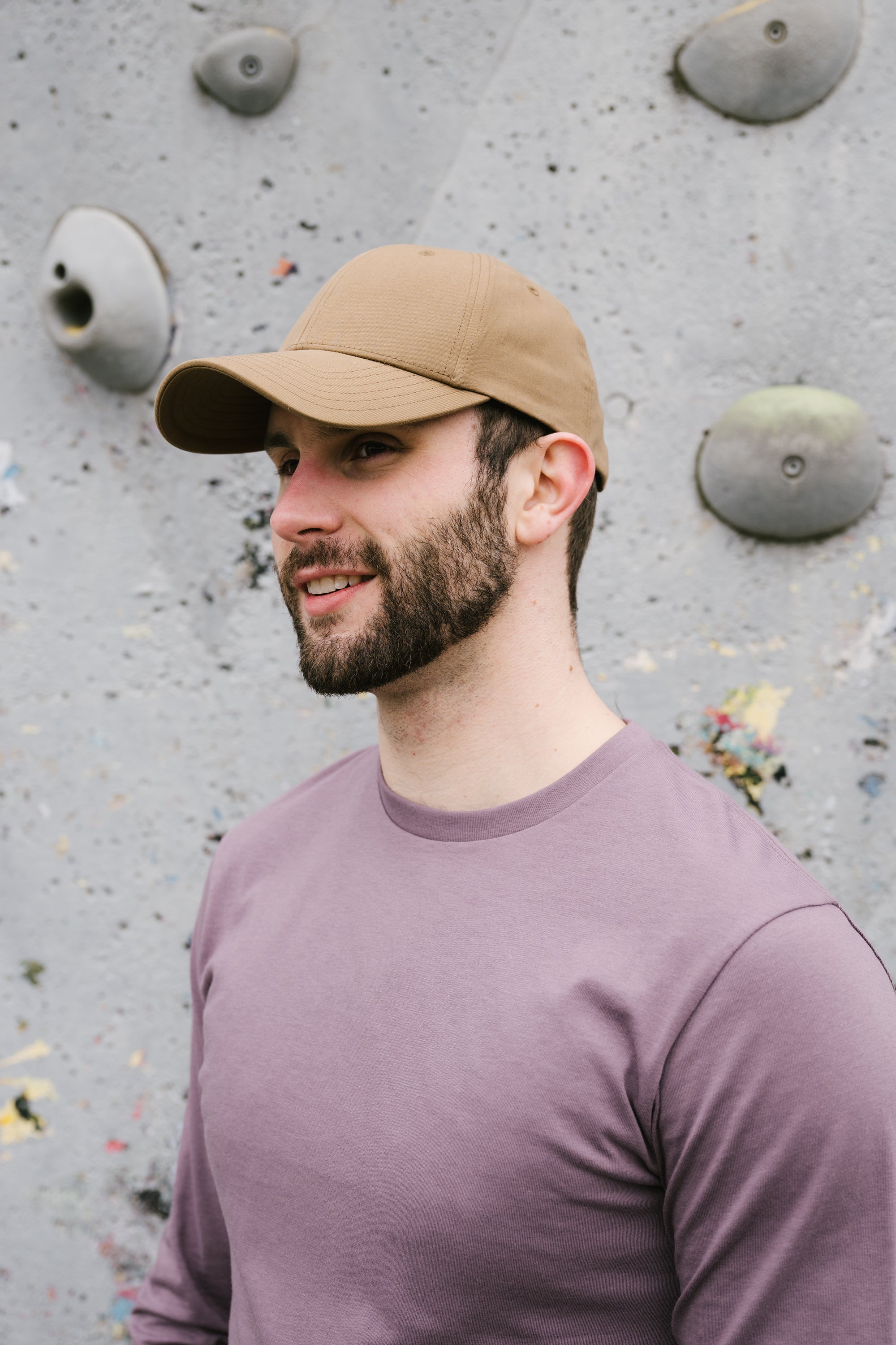 Model: Tynan, Size: Medium, Height: 6’4”/193cm