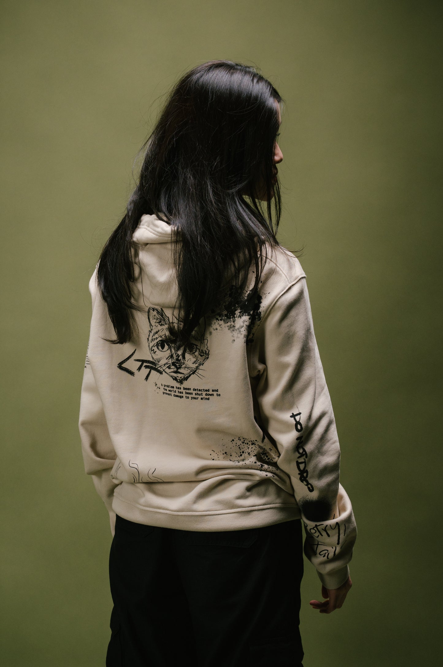 Model: Ashley W, Size: Small, Height: 5’8”/172cm