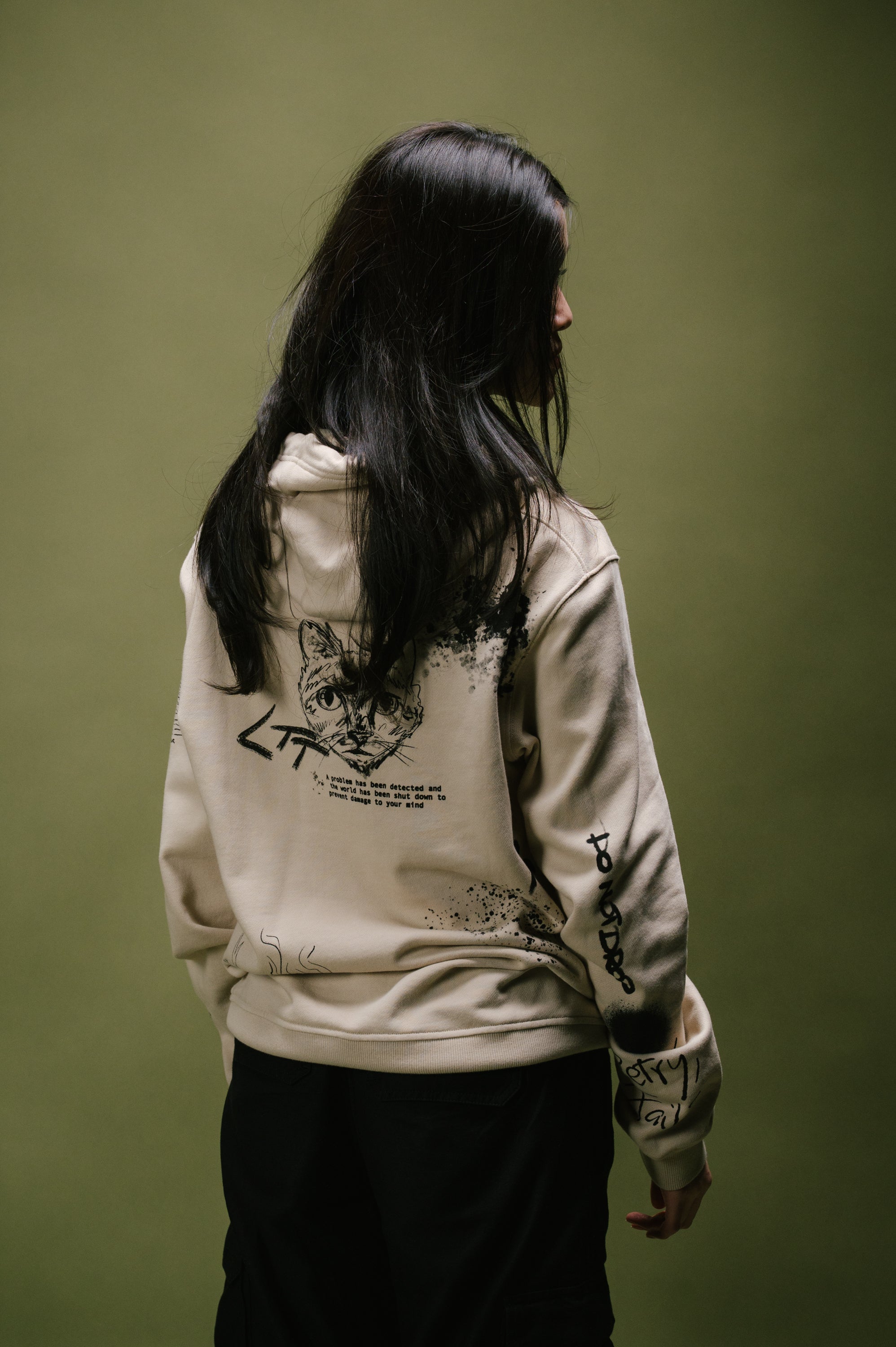 Model: Ashley W, Size: Small, Height: 5’8”/172cm