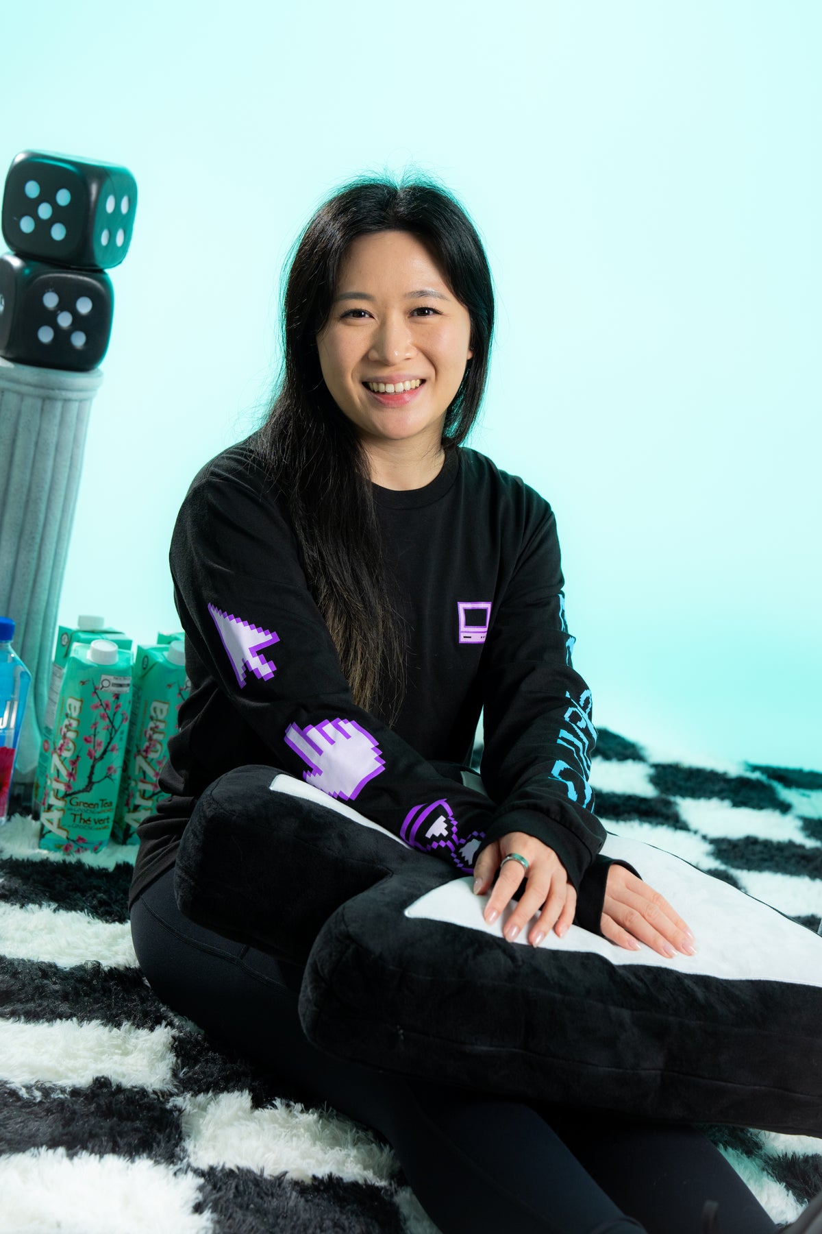 Model: Nicole Y, Size: Small, Height: 5’1”/155cm