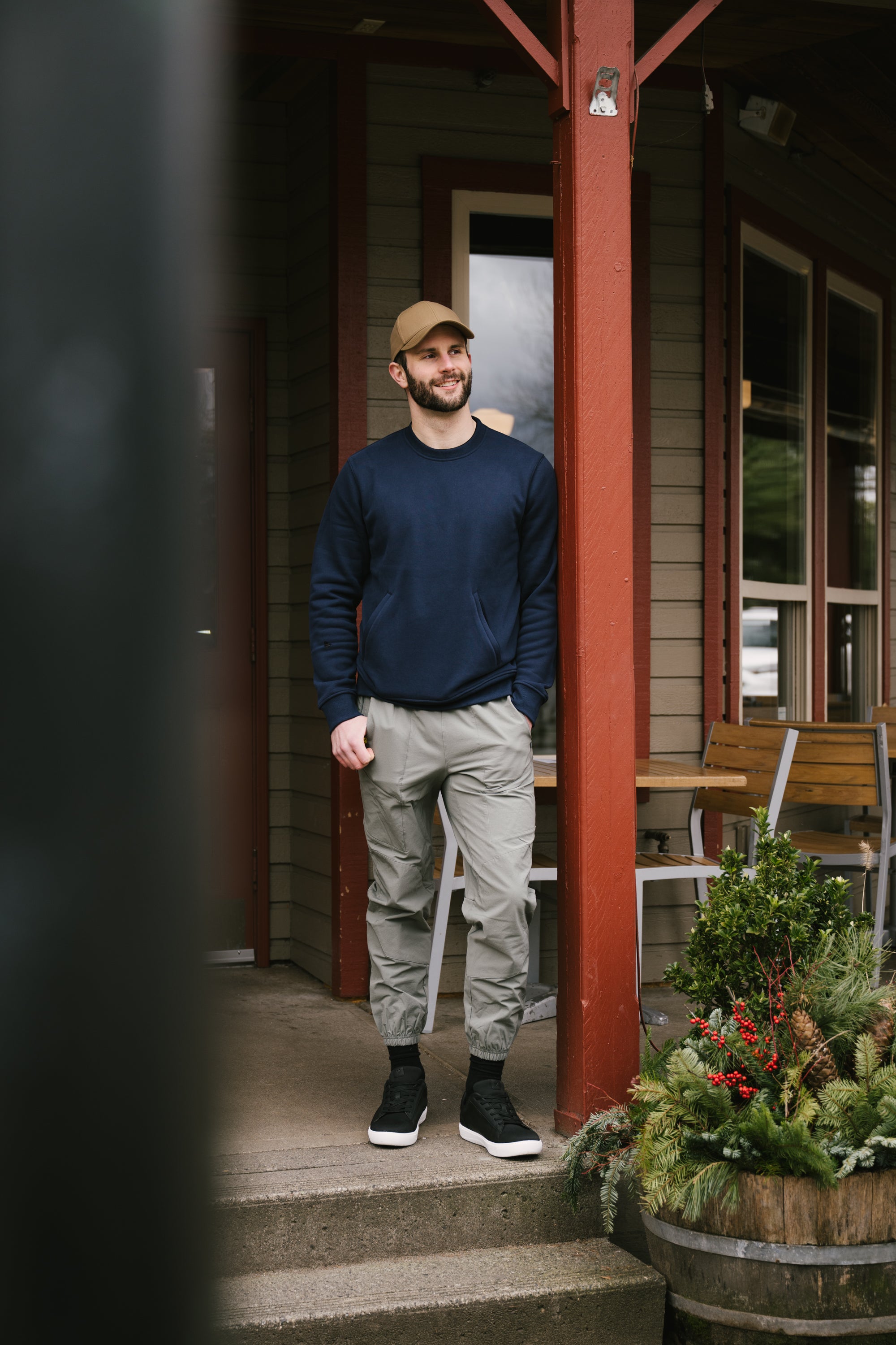 Model: Tynan, Size: Large, Height: 6’4”/193cm