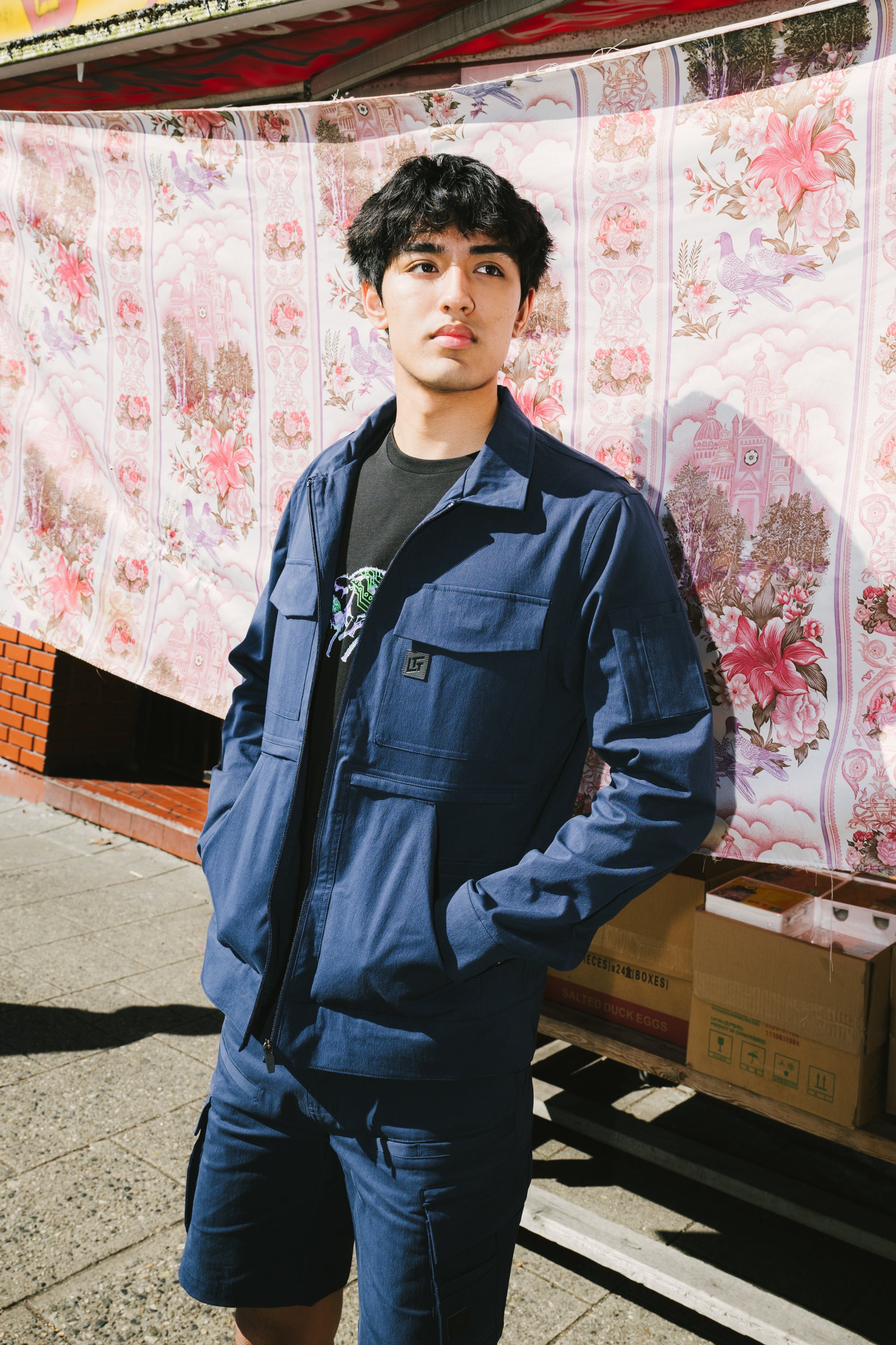 Model: Vikram, Size: Large, Height: 6’2 ¾” /190cm