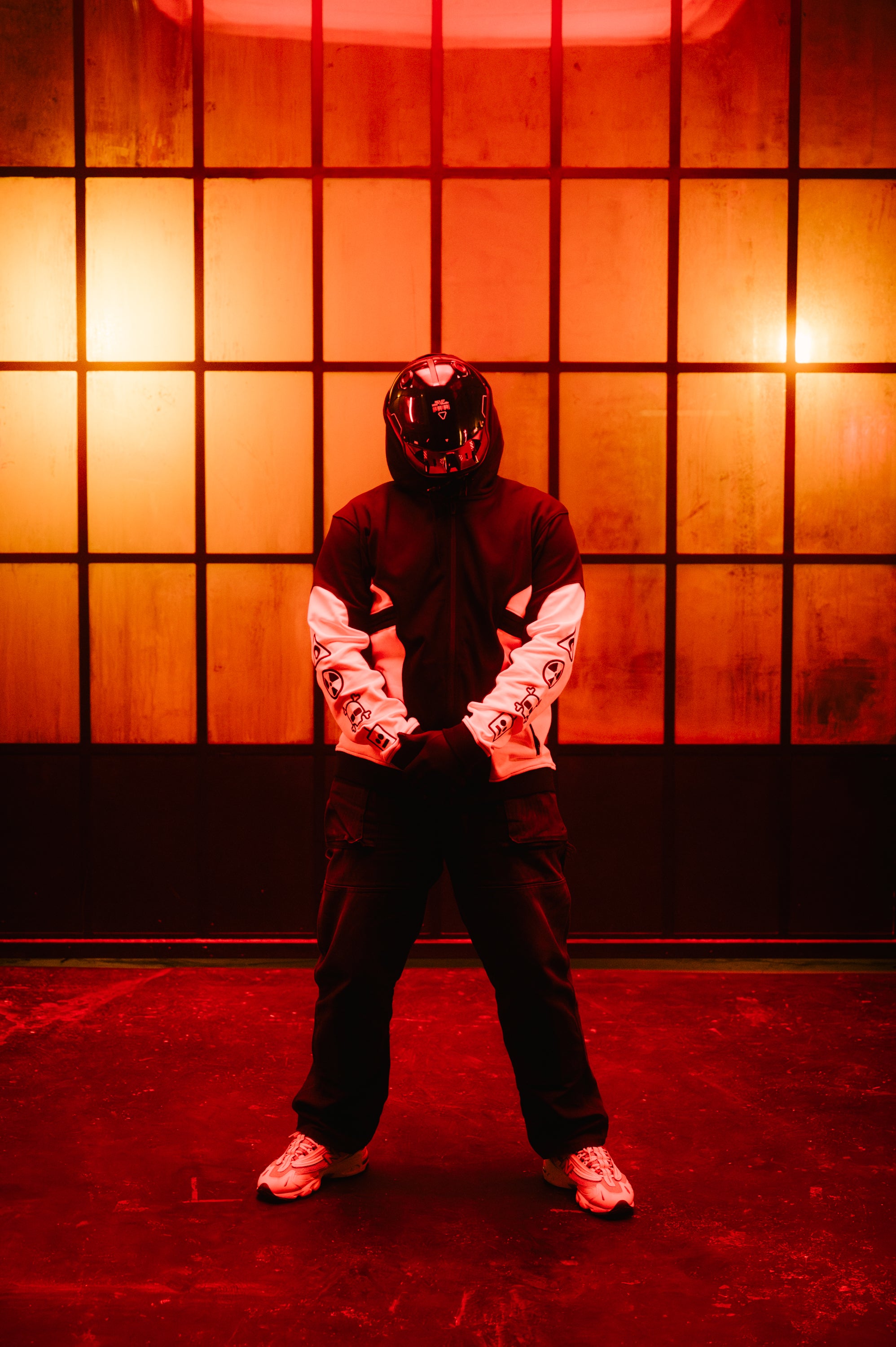 Model: Shahrad, Size: X-Large, Height: 5’11”/180cm