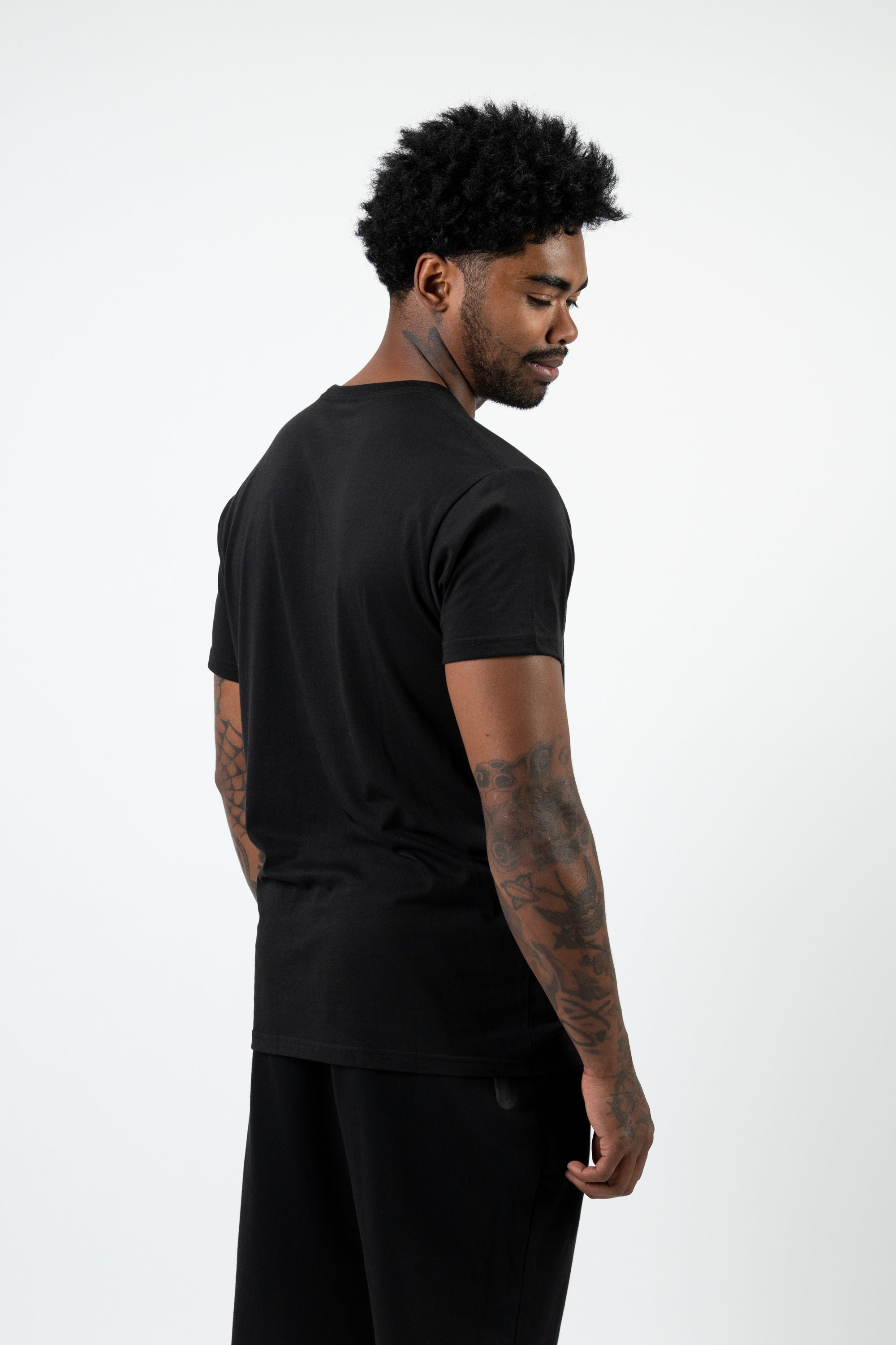 Model: Will, Size: Medium, Height: 5’10”/179cm