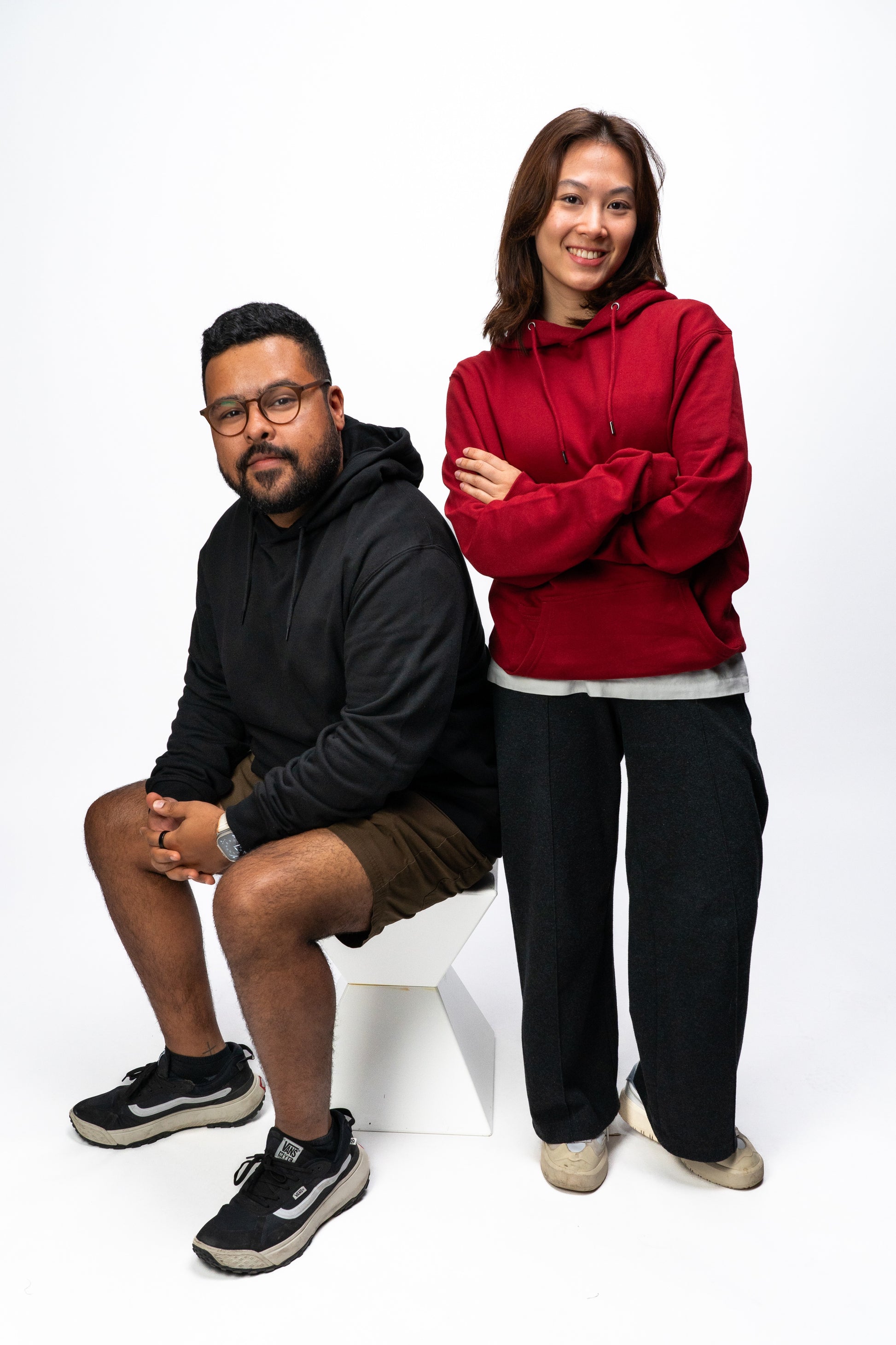 Models: Bell, Size: X-Large, Height: 5’9”/175cm | Model: Nicole A, Size: Small, Height: 5’0”/152cm