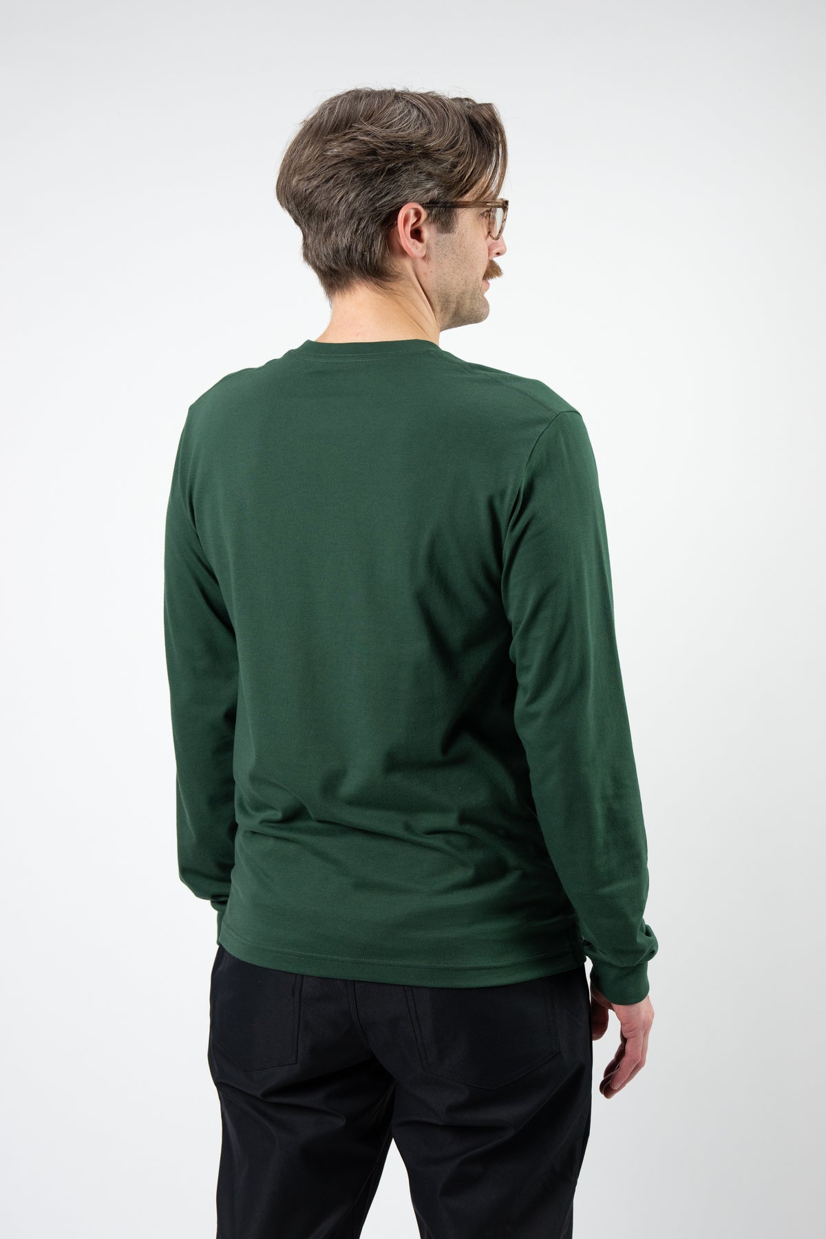 Model: Riley, Size: Medium, Height: 6’1”/185cm #color_pineneedle
