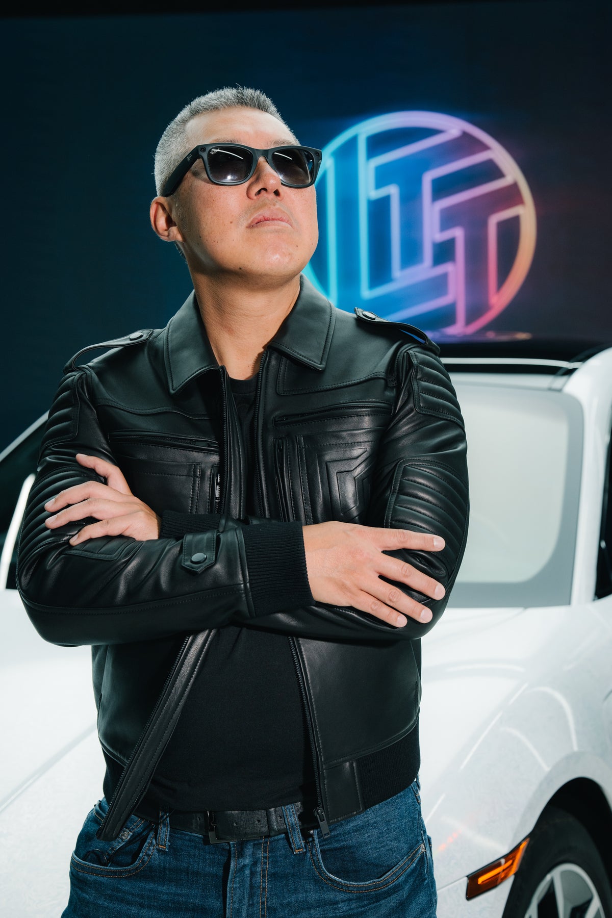 Model: Terren, Size: Medium, Height: 5'10"/178cm