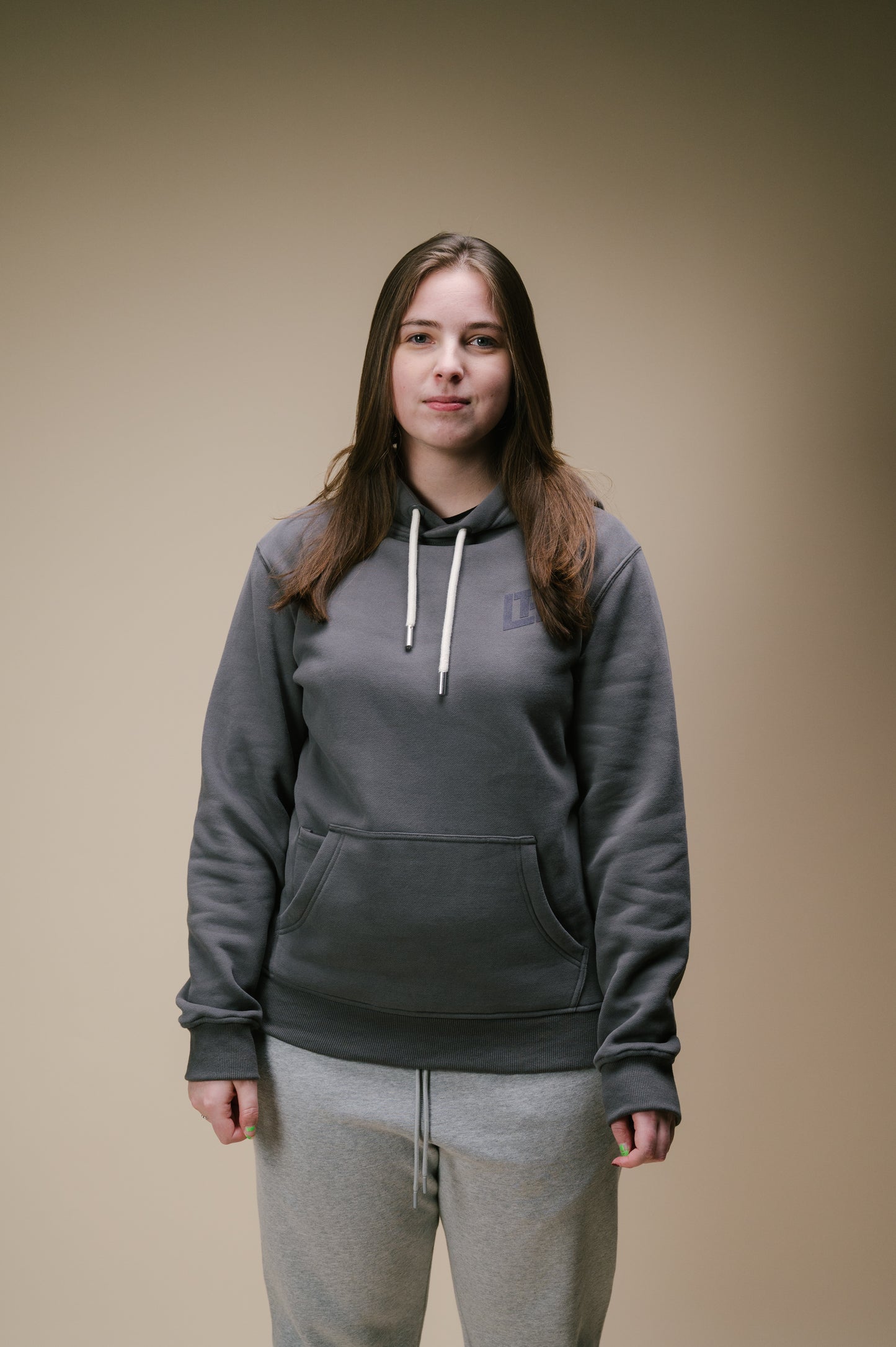 Model: Emily S, Size: Medium, Height: 5’11”/180cm