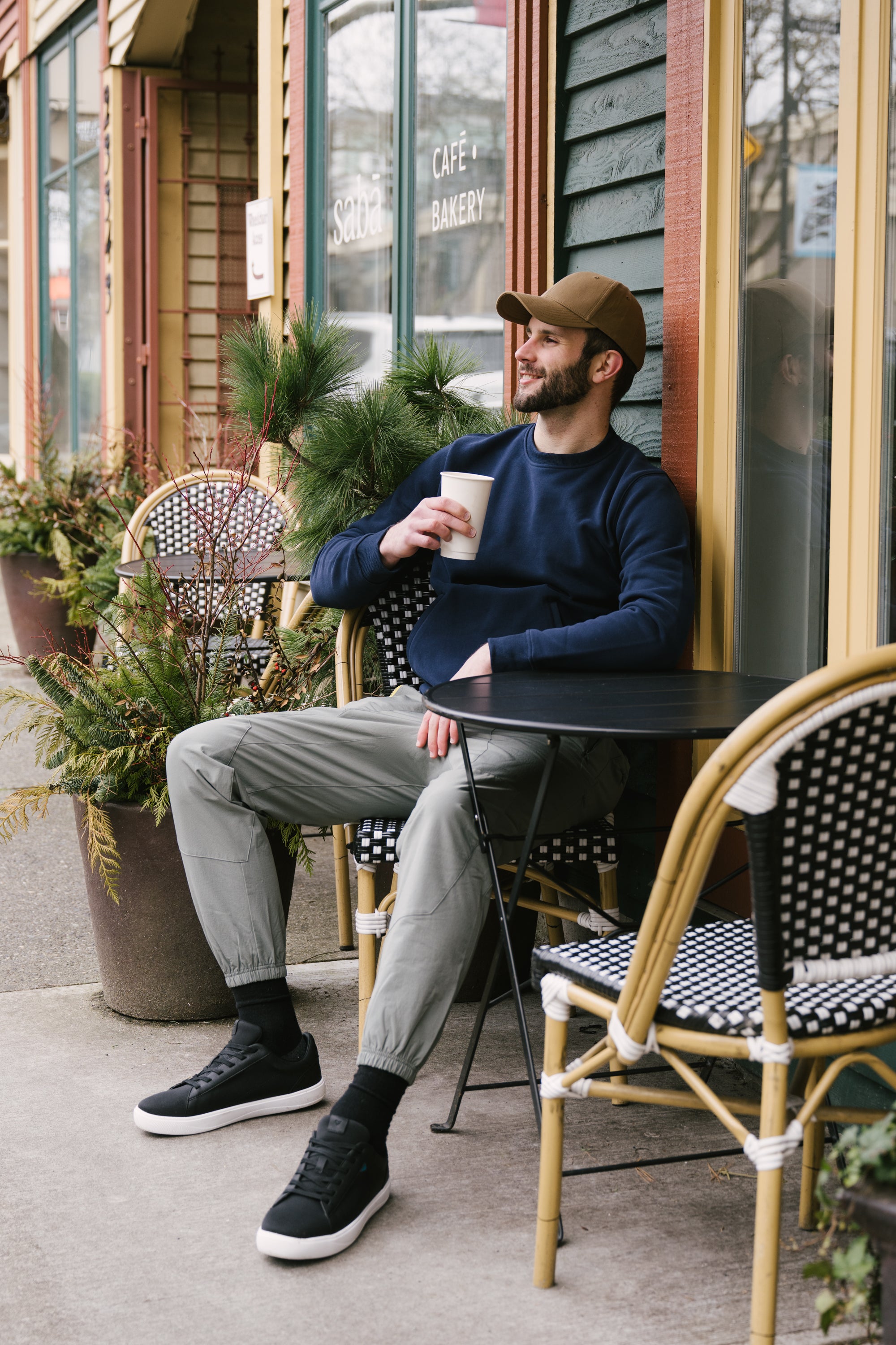 Model: Tynan, Size: Large, Height: 6’4”/193cm