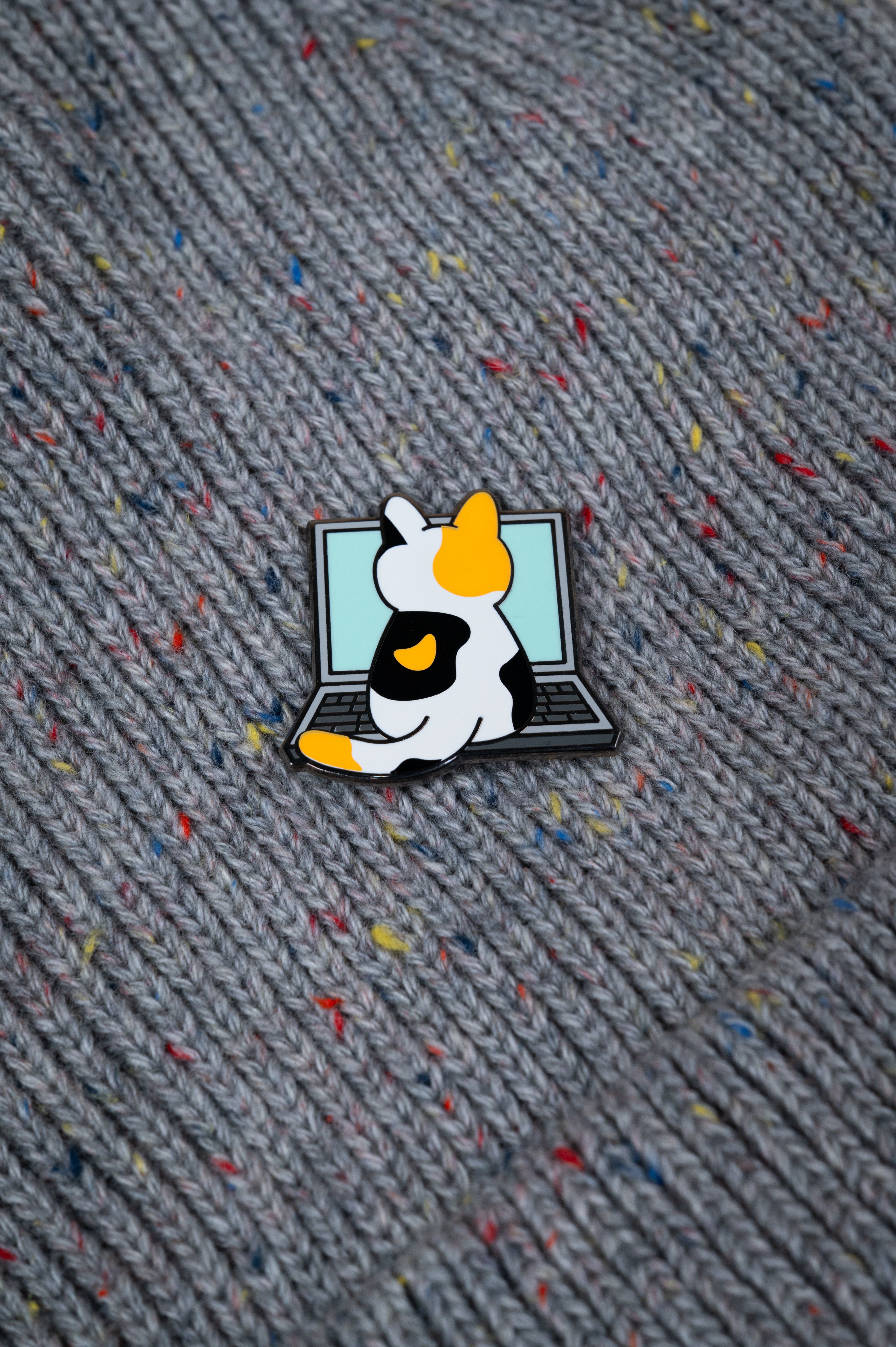 Pins - Linus Cat Tips