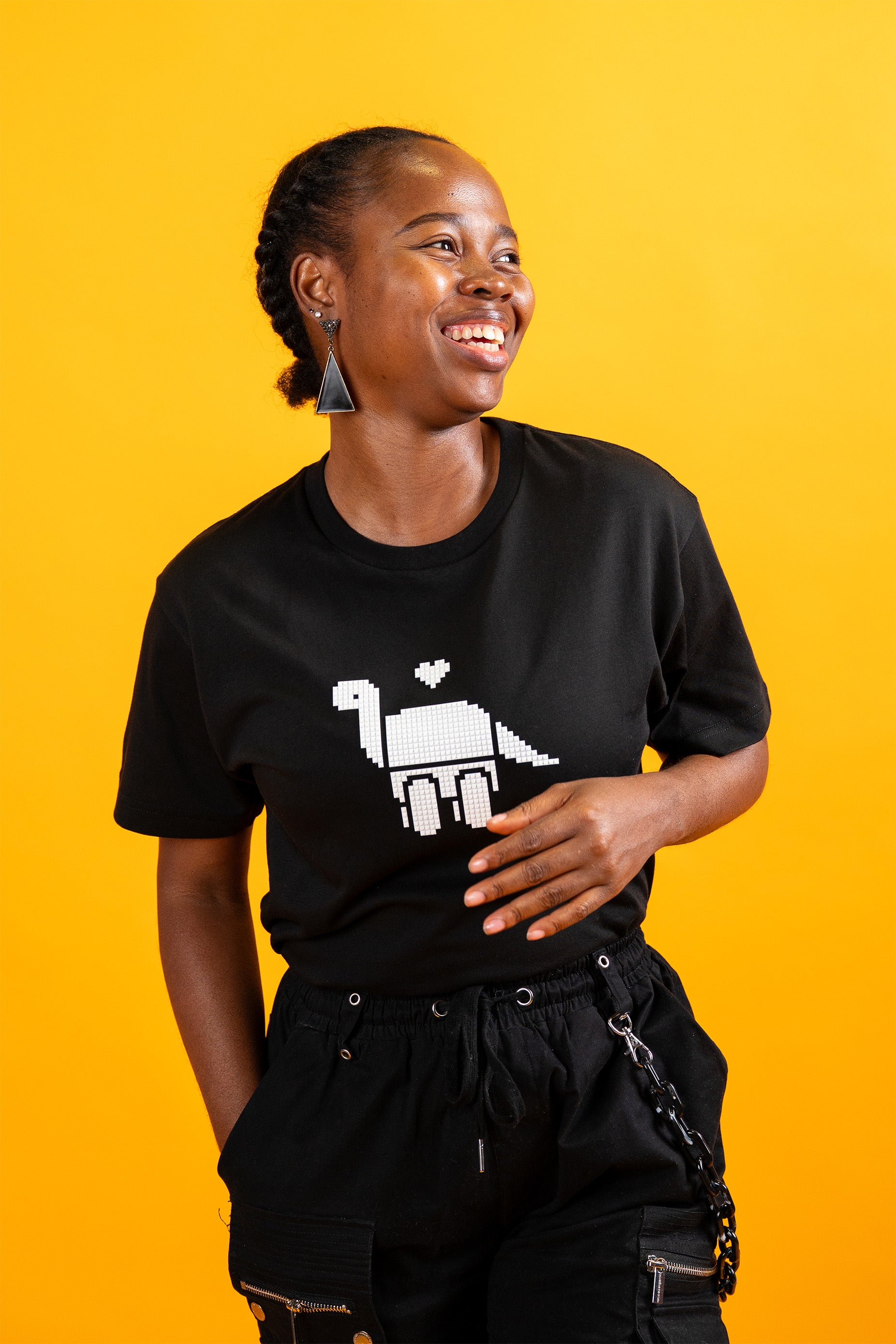 Model: Olamide, Size: Small, Height: 5’3”/160cm