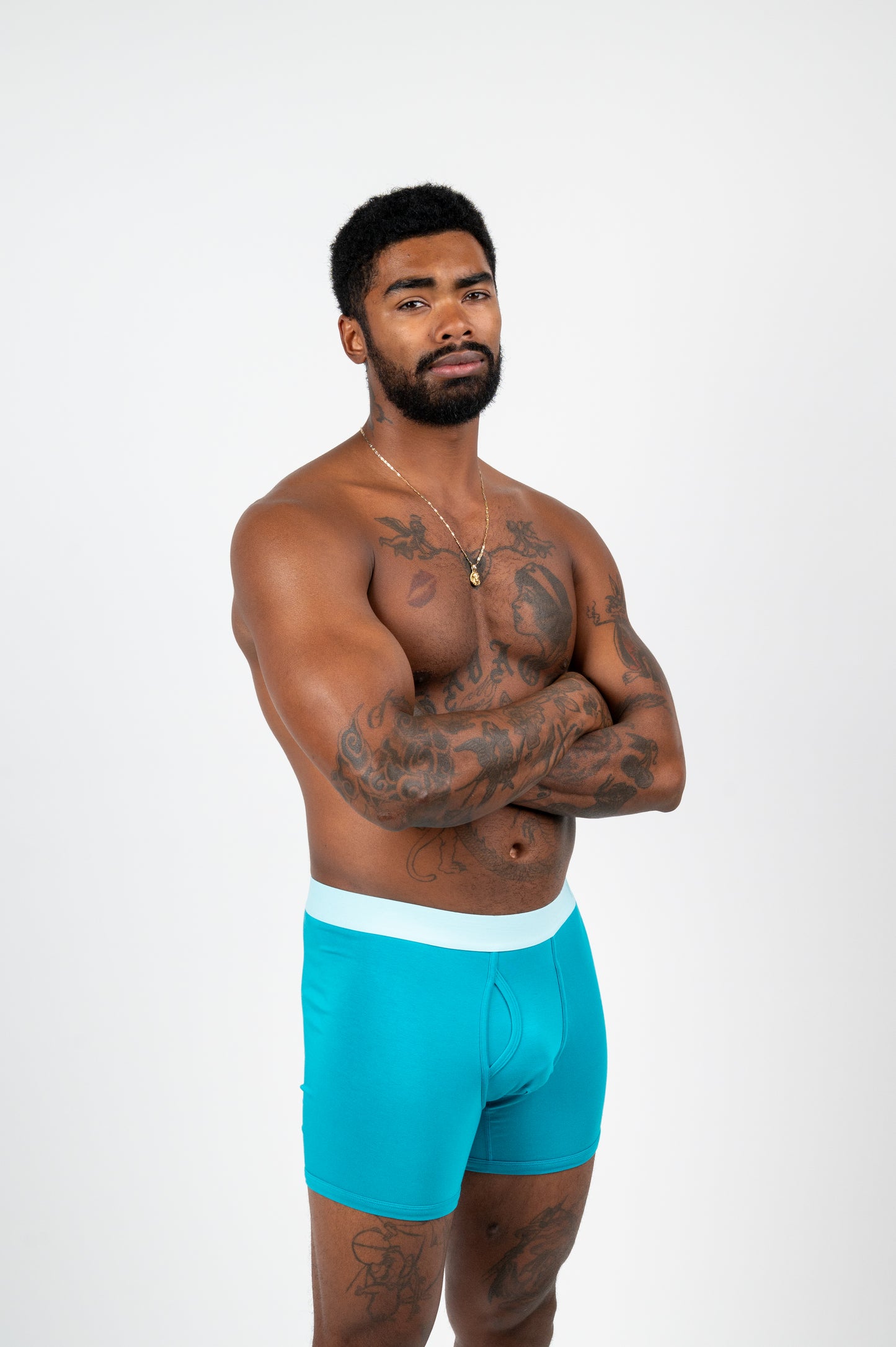 Model: Will, Size: Medium, Height: 5’10”/179cm