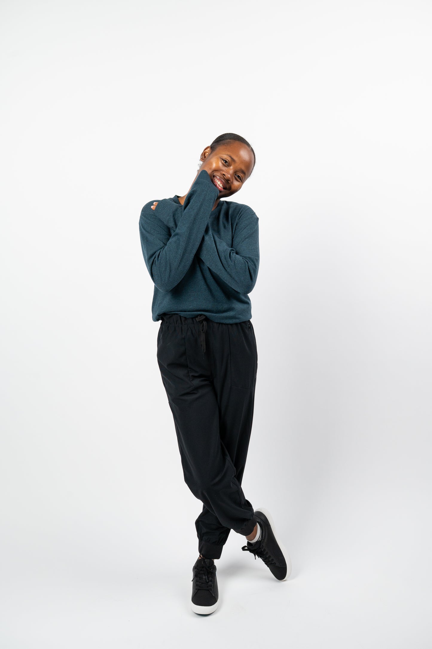 Model: Olamide, Size: Small, Height: 5’3”/160cm