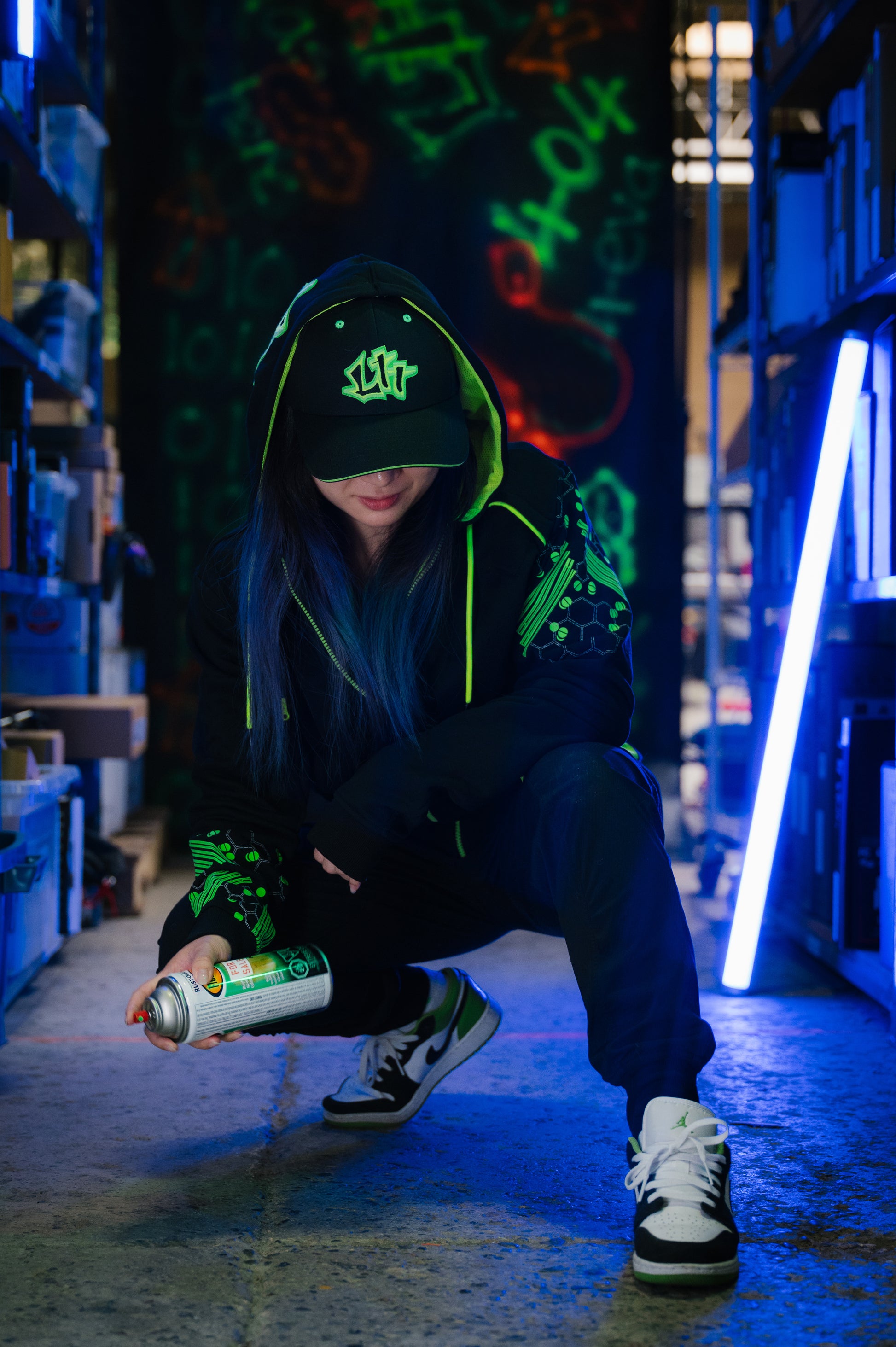 Model: Nicole Y, Size: Medium