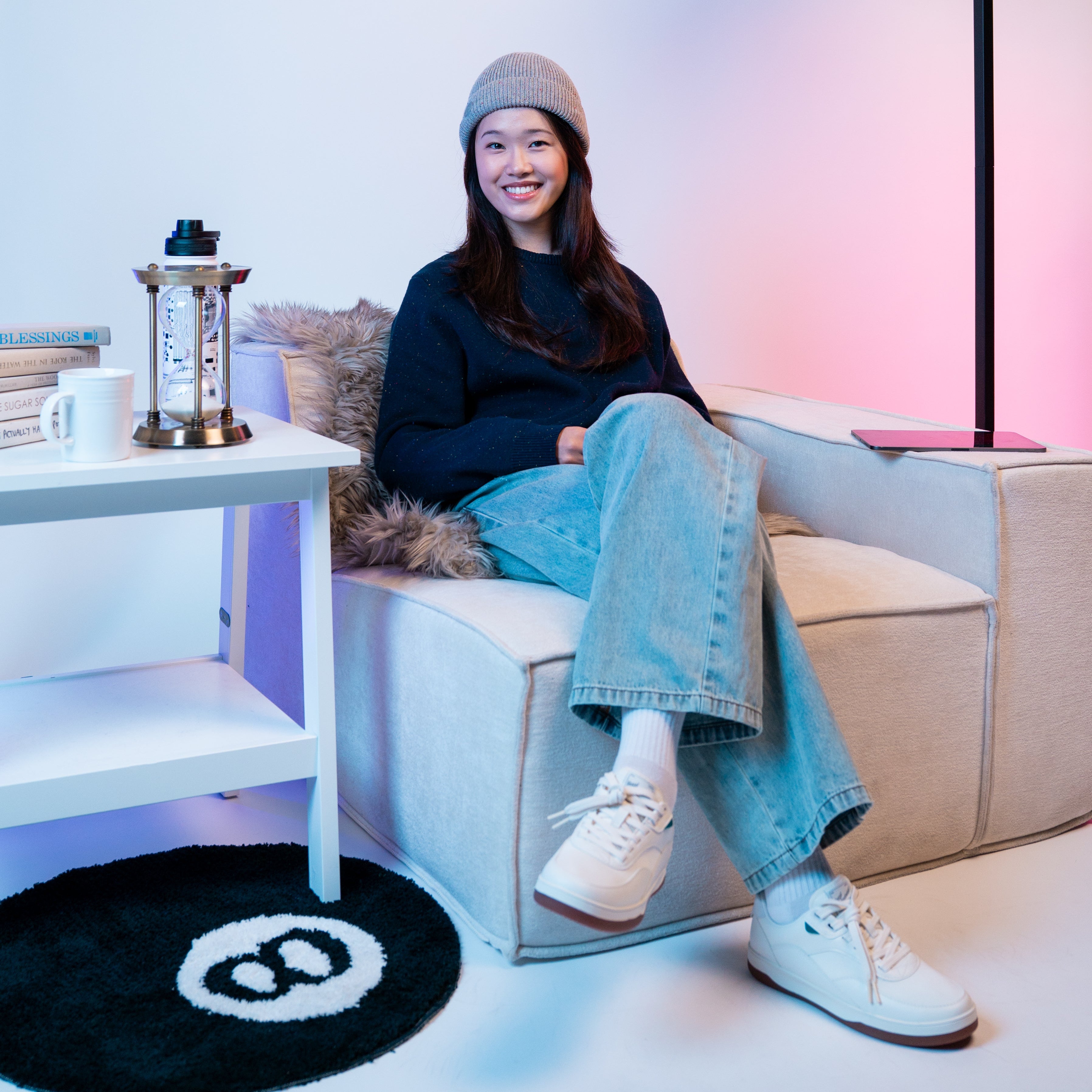 Model: Ashley W, Size: Short