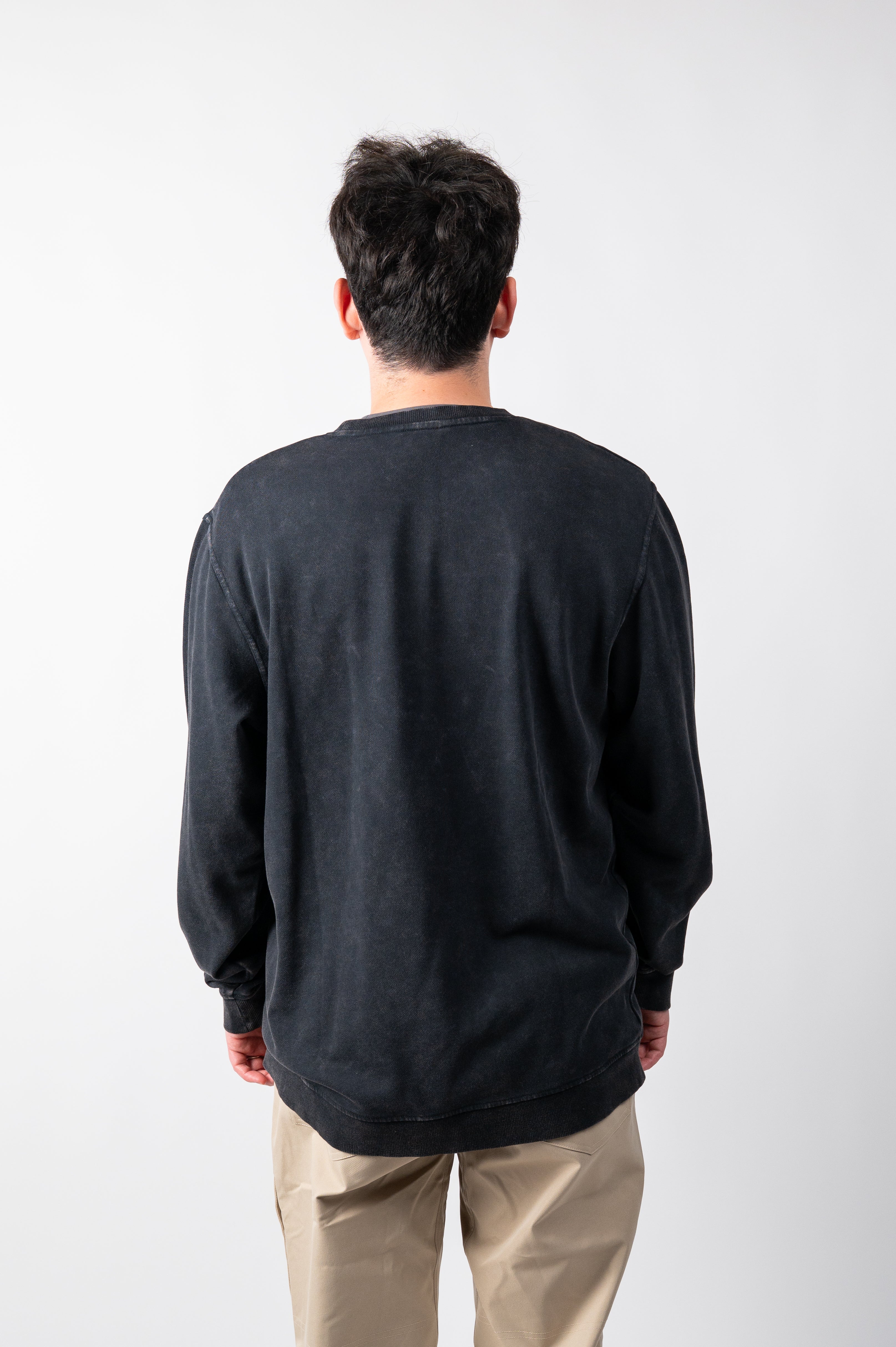 Model: Peter, Size: Large, Height: 5’10”/178cm