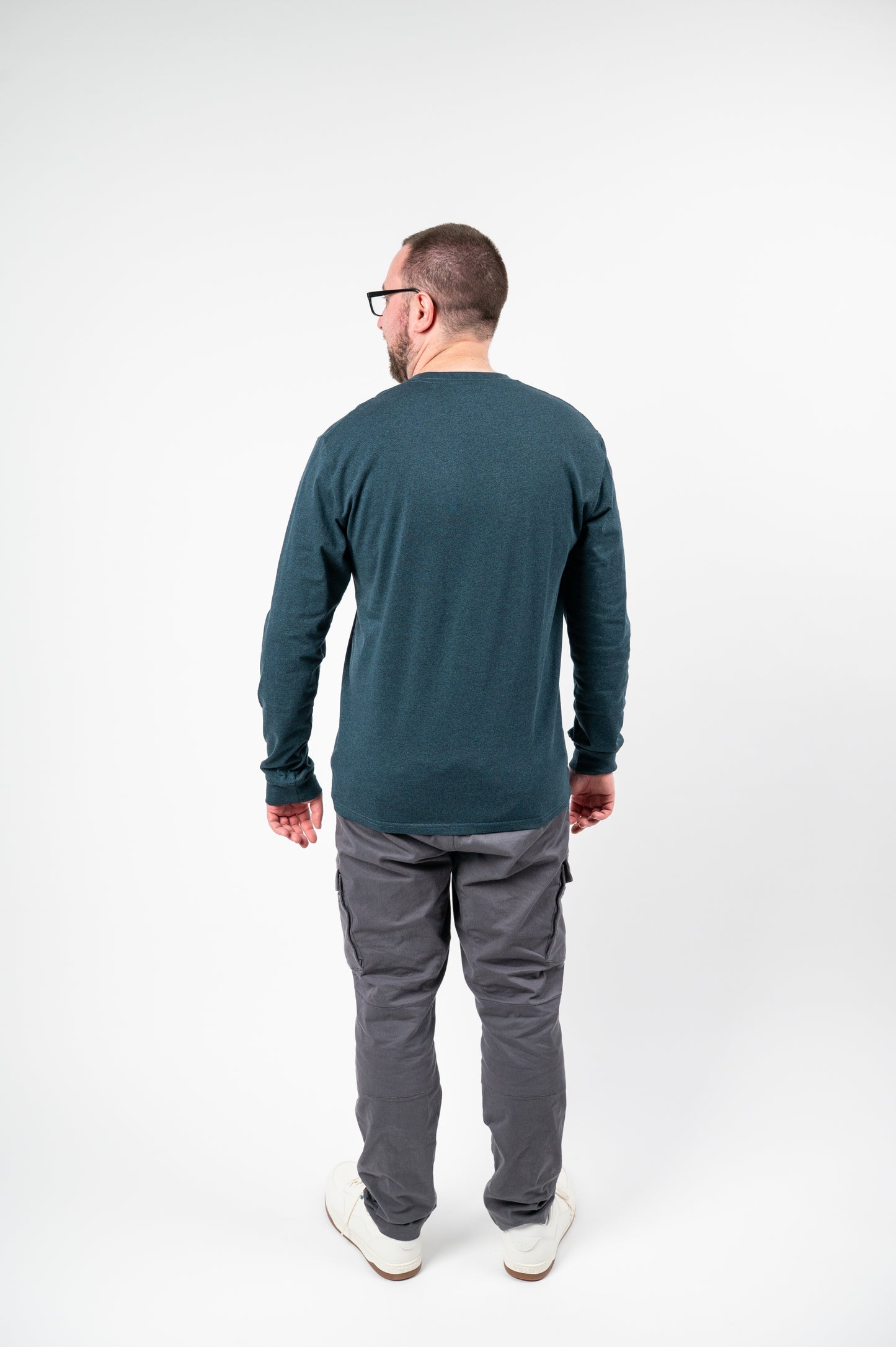 Model: Jamie: Size: Medium, Height: 5’11”/180cm