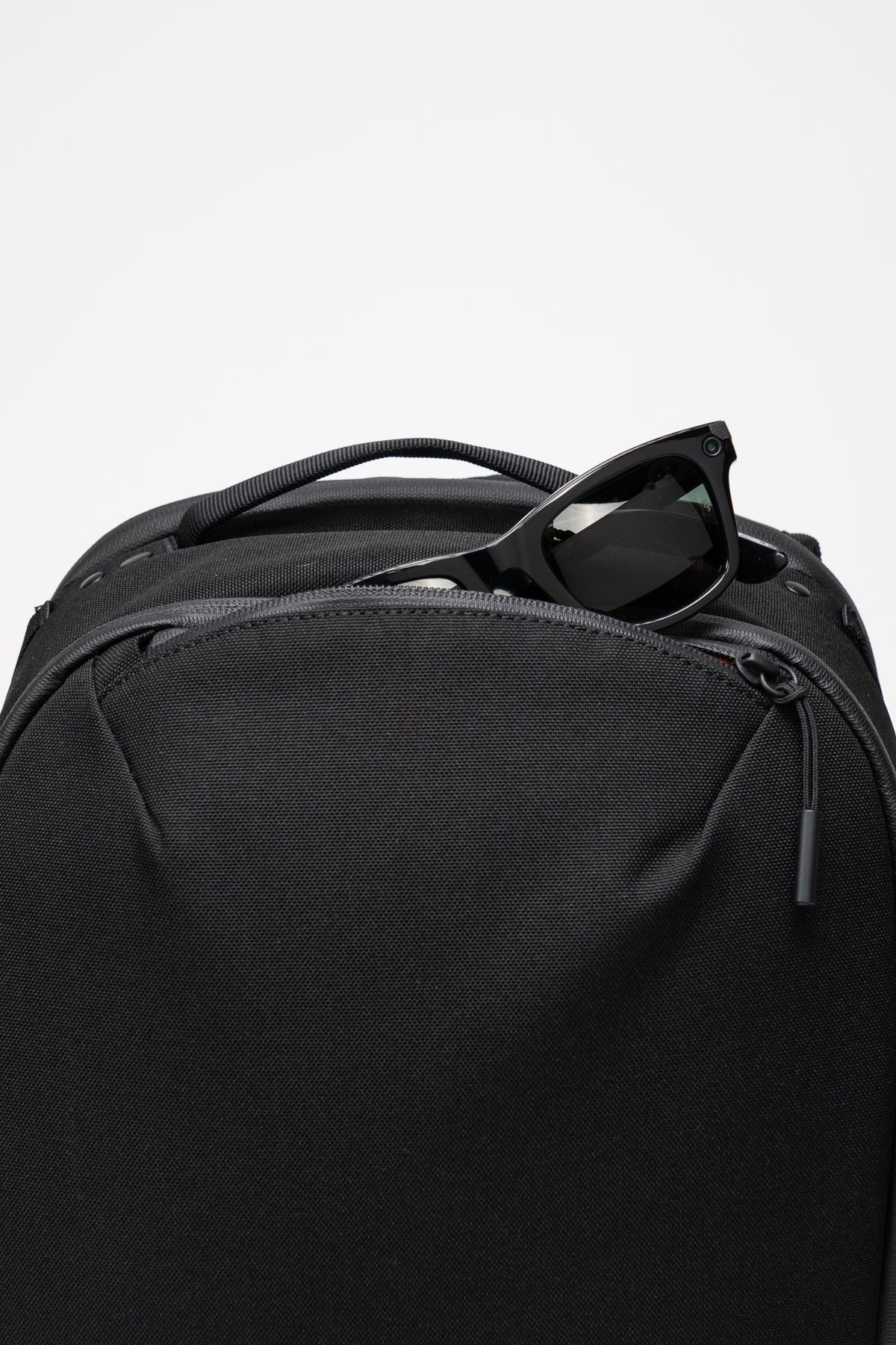 Commuter Backpack 20L with 19 Pockets | LTTStore