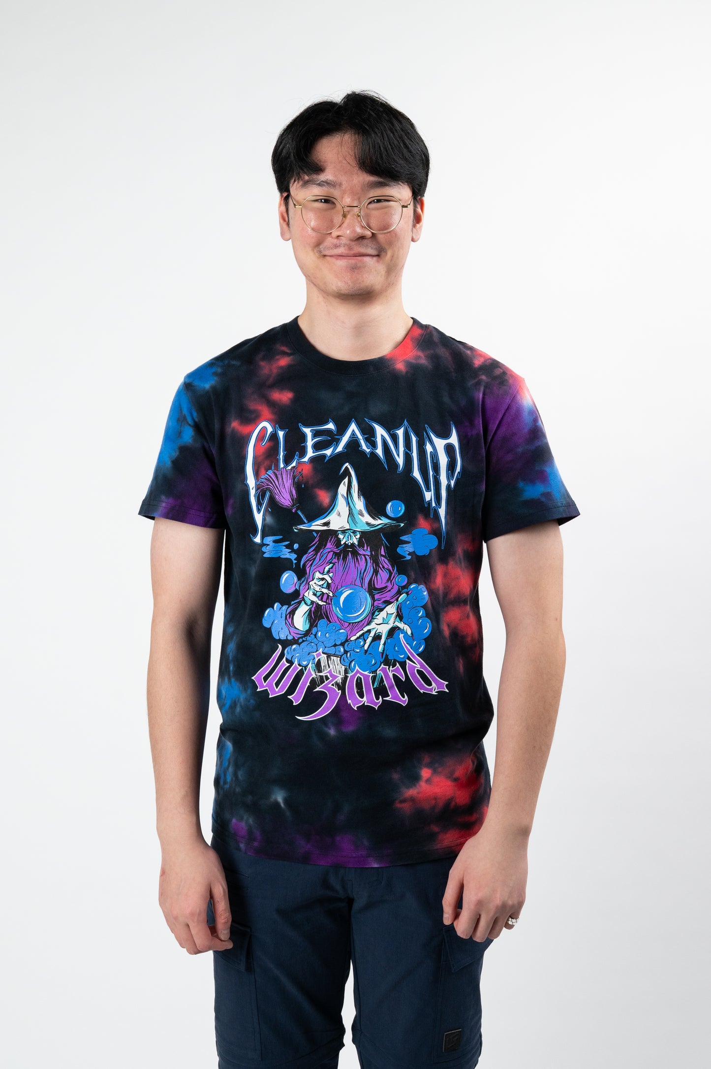 Model: Victor, Size: Medium, Height: 6’/183cm