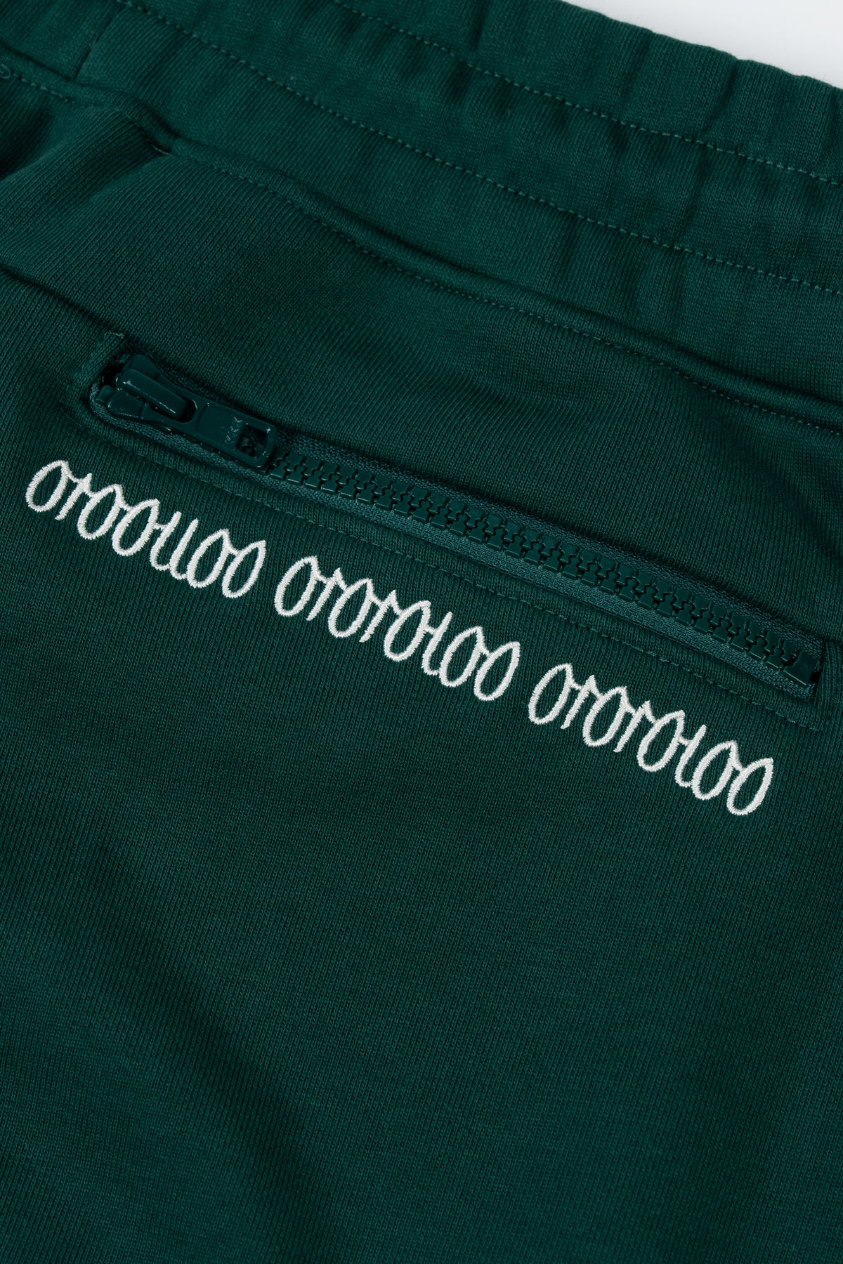#color_dark green
