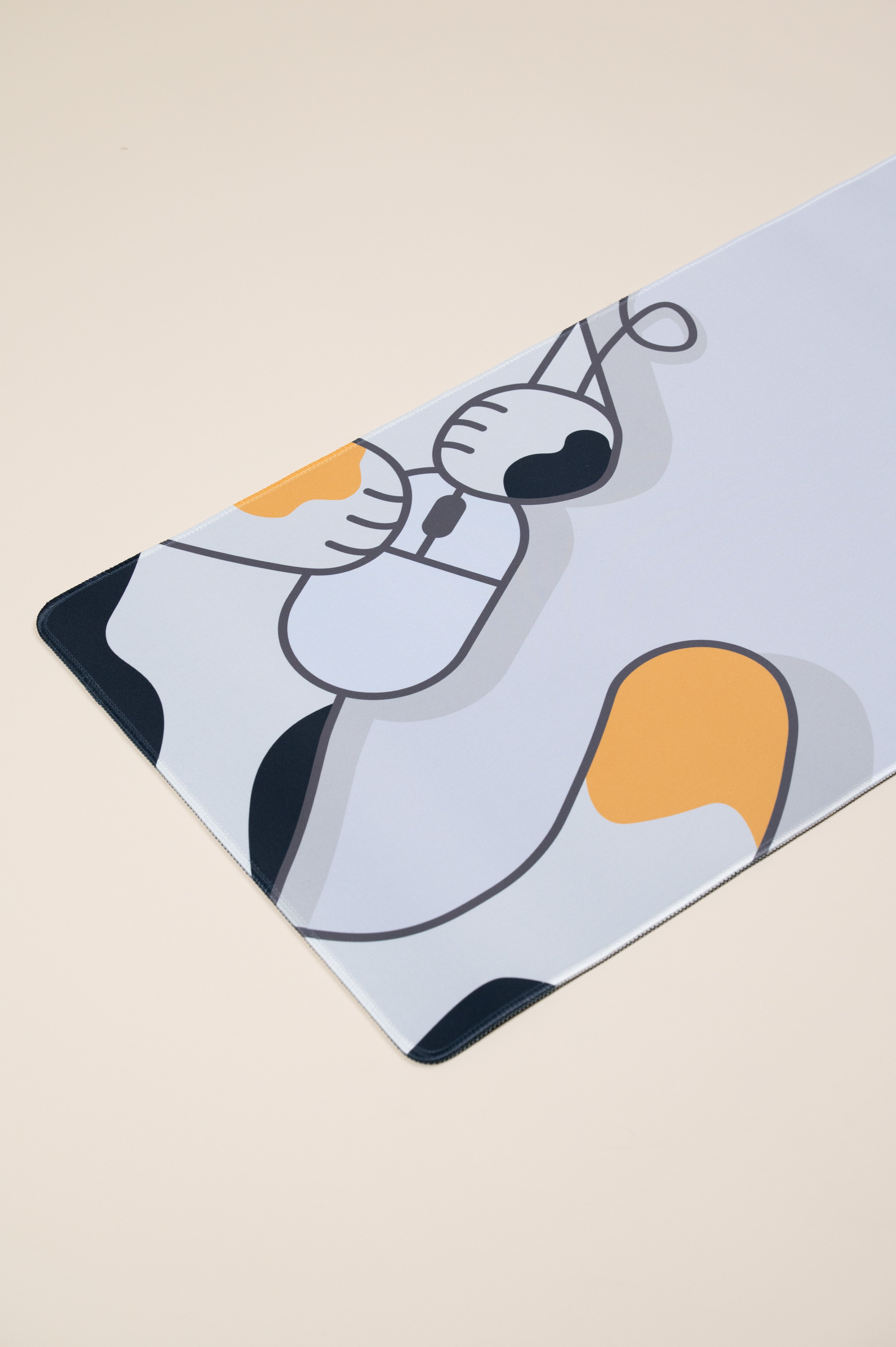 Linus Cat Tips Desk Pad