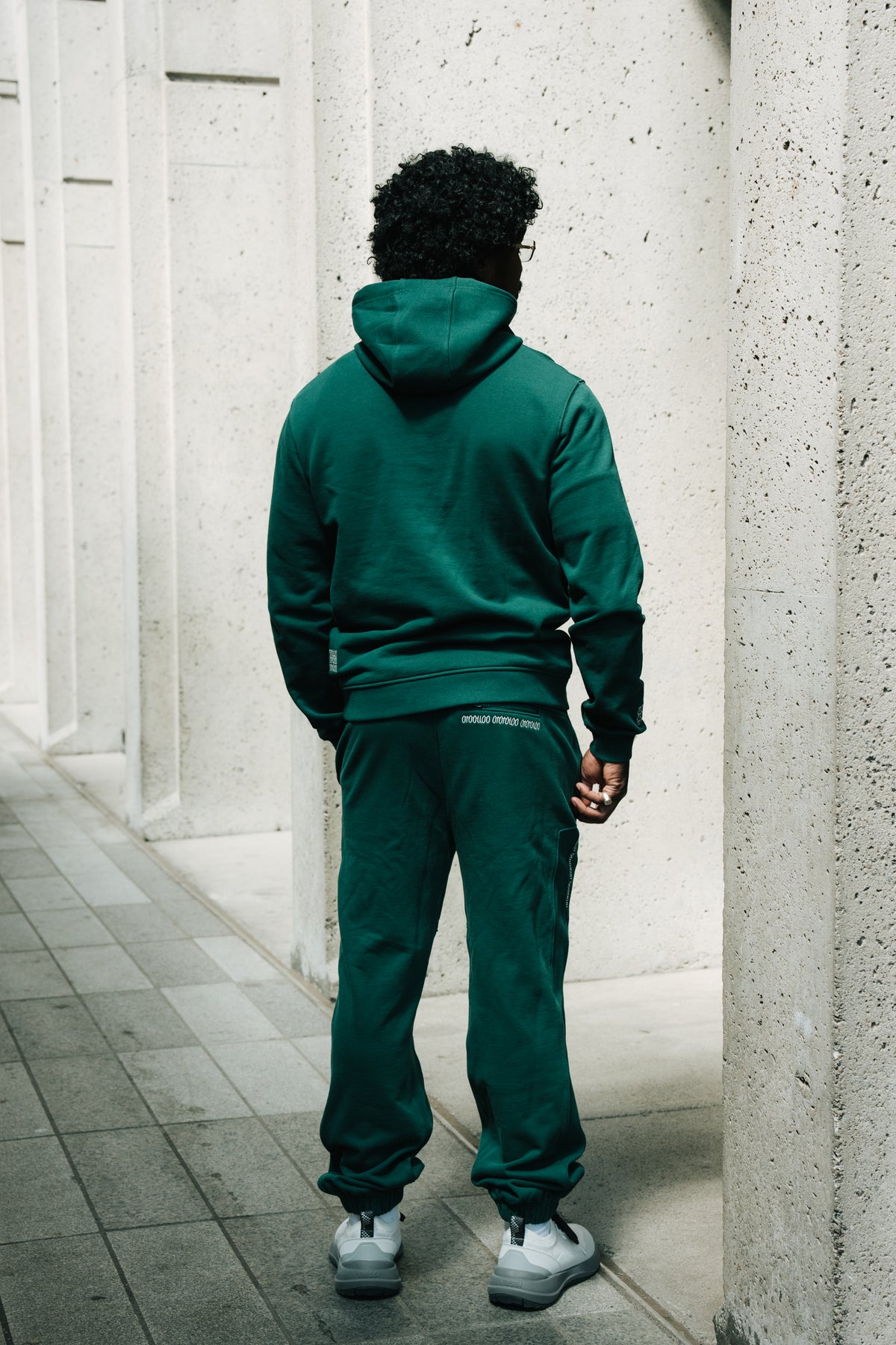 Model: Will, Size: Medium, Height: 5'10"/179cm #color_dark green