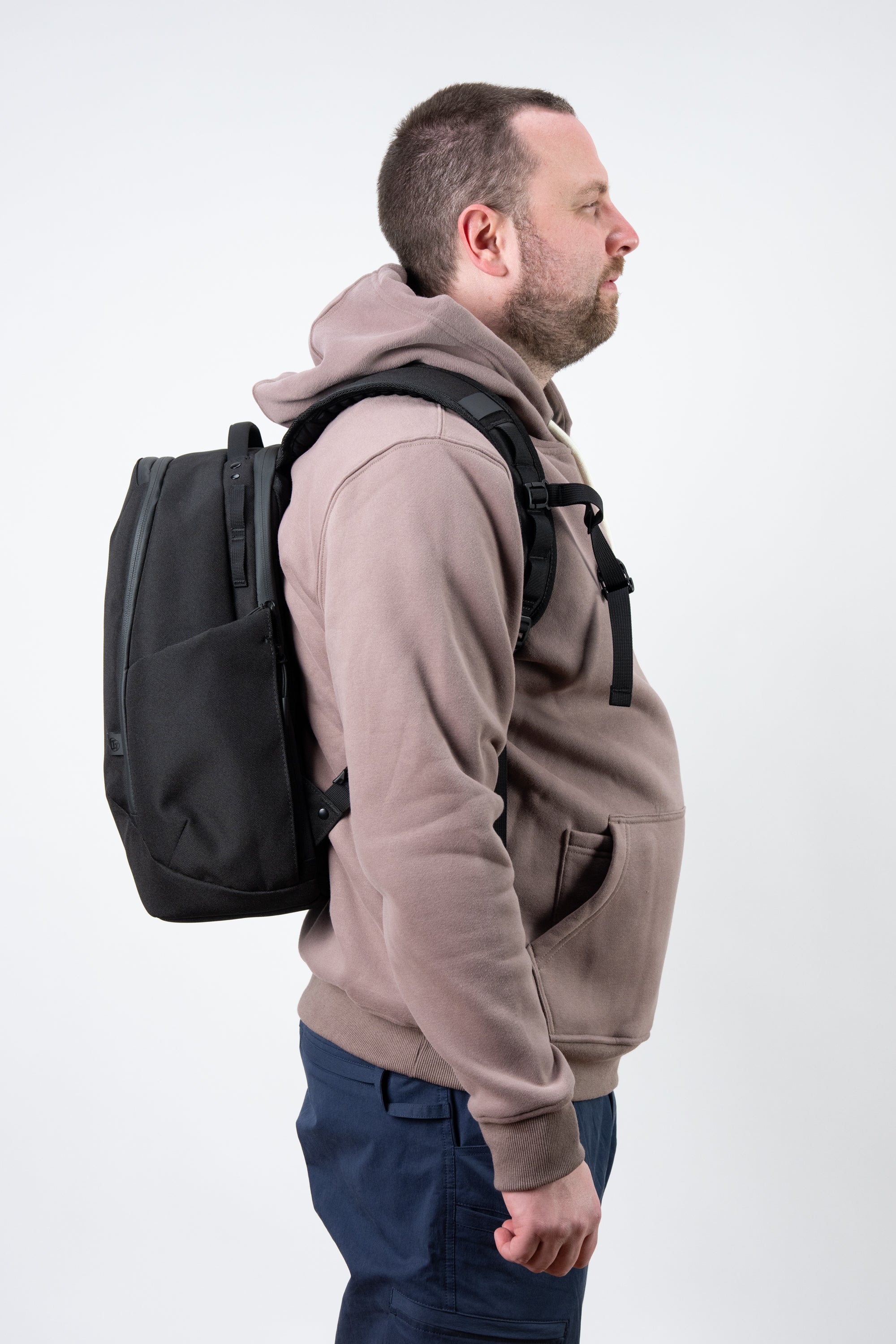 Commuter Backpack - 22L External / 20L internal capacity