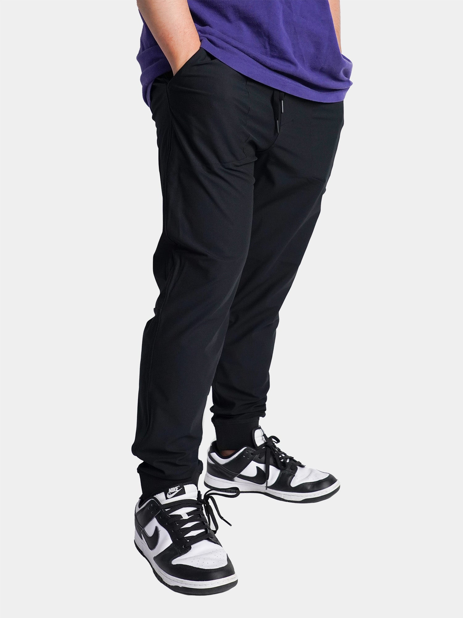 Model: Sammy, Size: Medium / Standard, Height: 5’7”/170cm