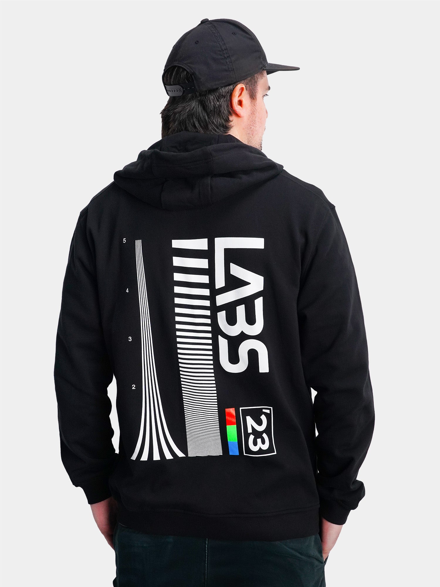 Model: Colin, Size: Large, Height: 6’/183cm